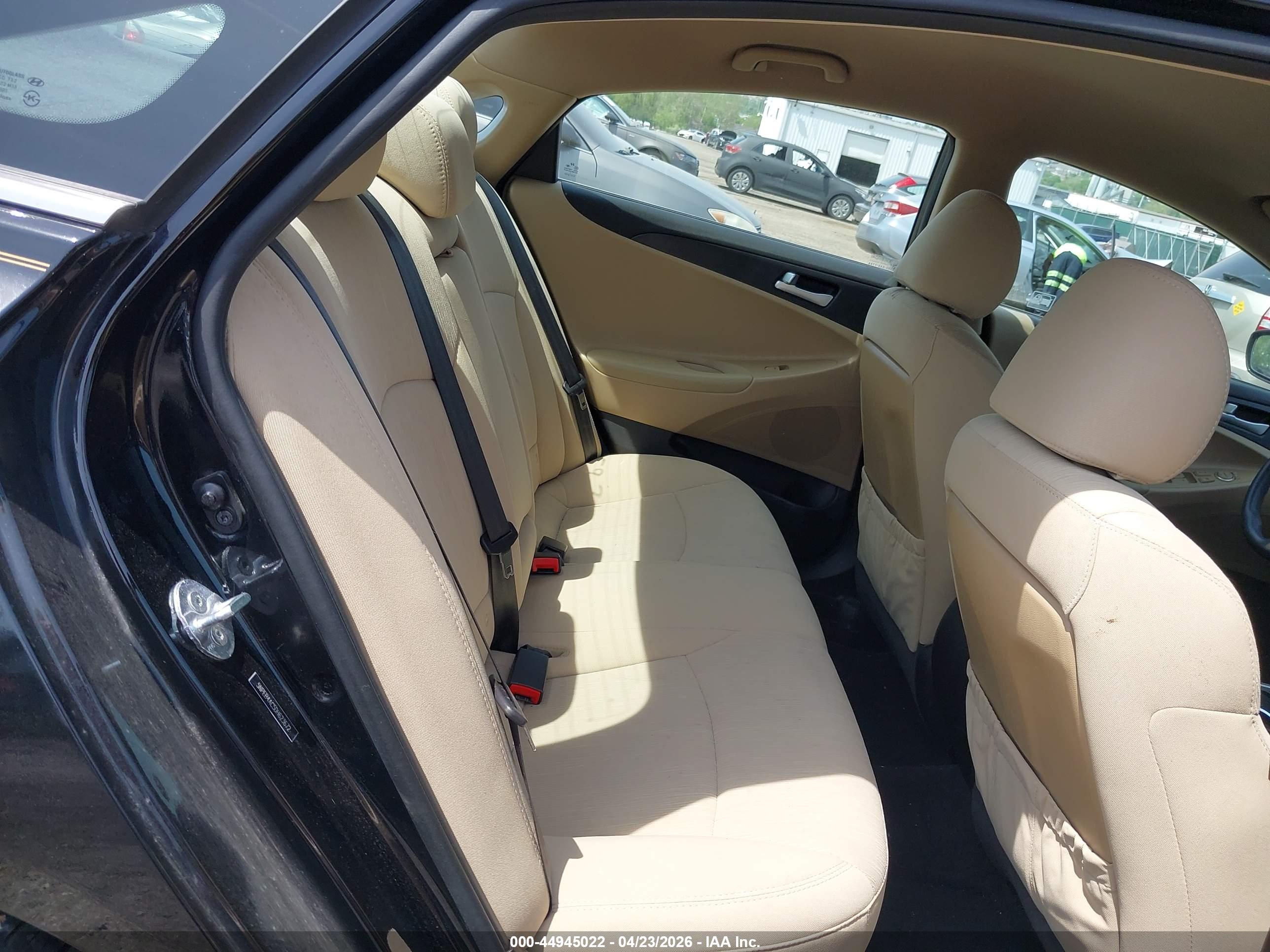 HYUNDAI SONATA image 8