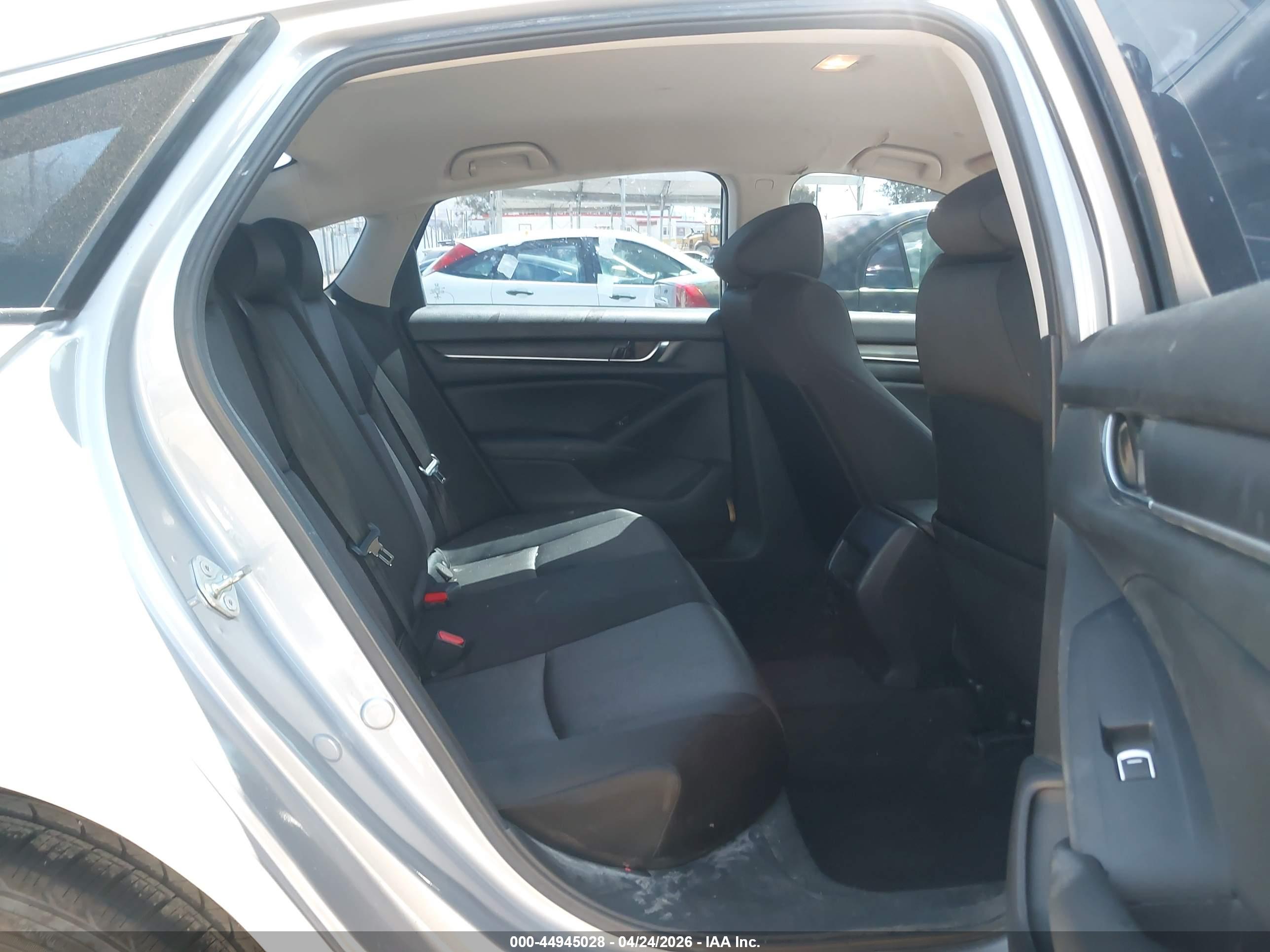 HONDA ACCORD image 8