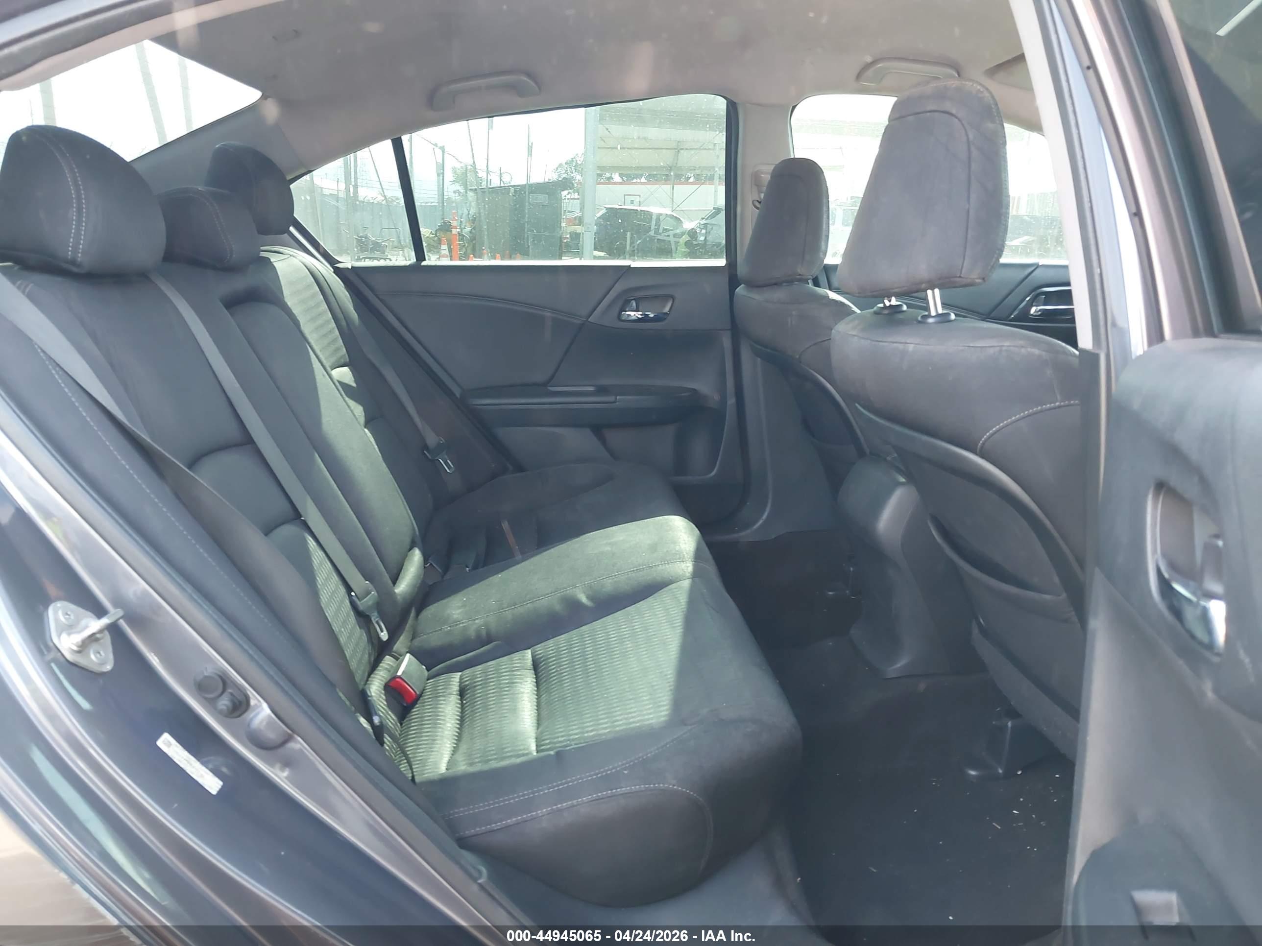 HONDA ACCORD image 8
