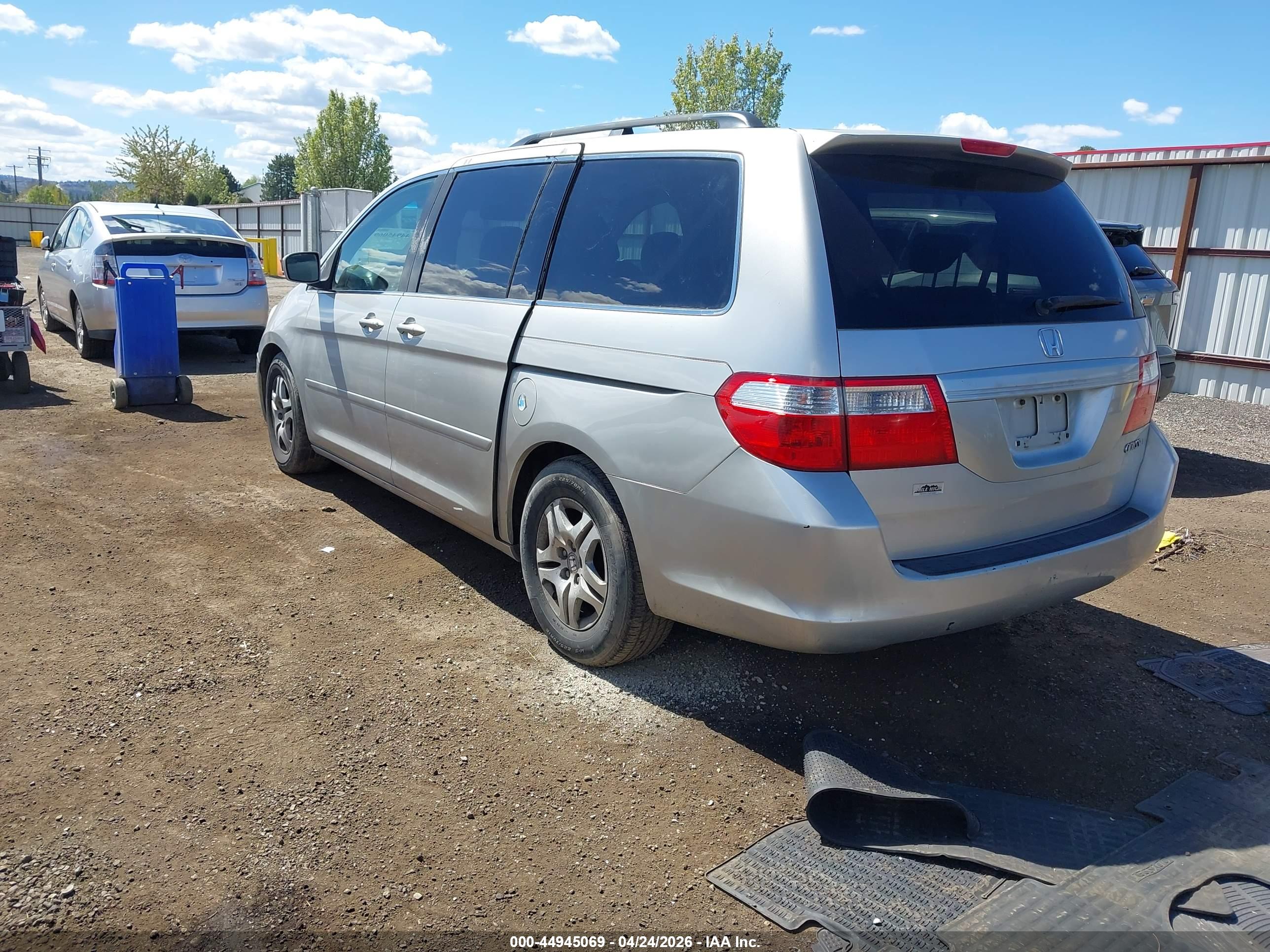 HONDA ODYSSEY image 3