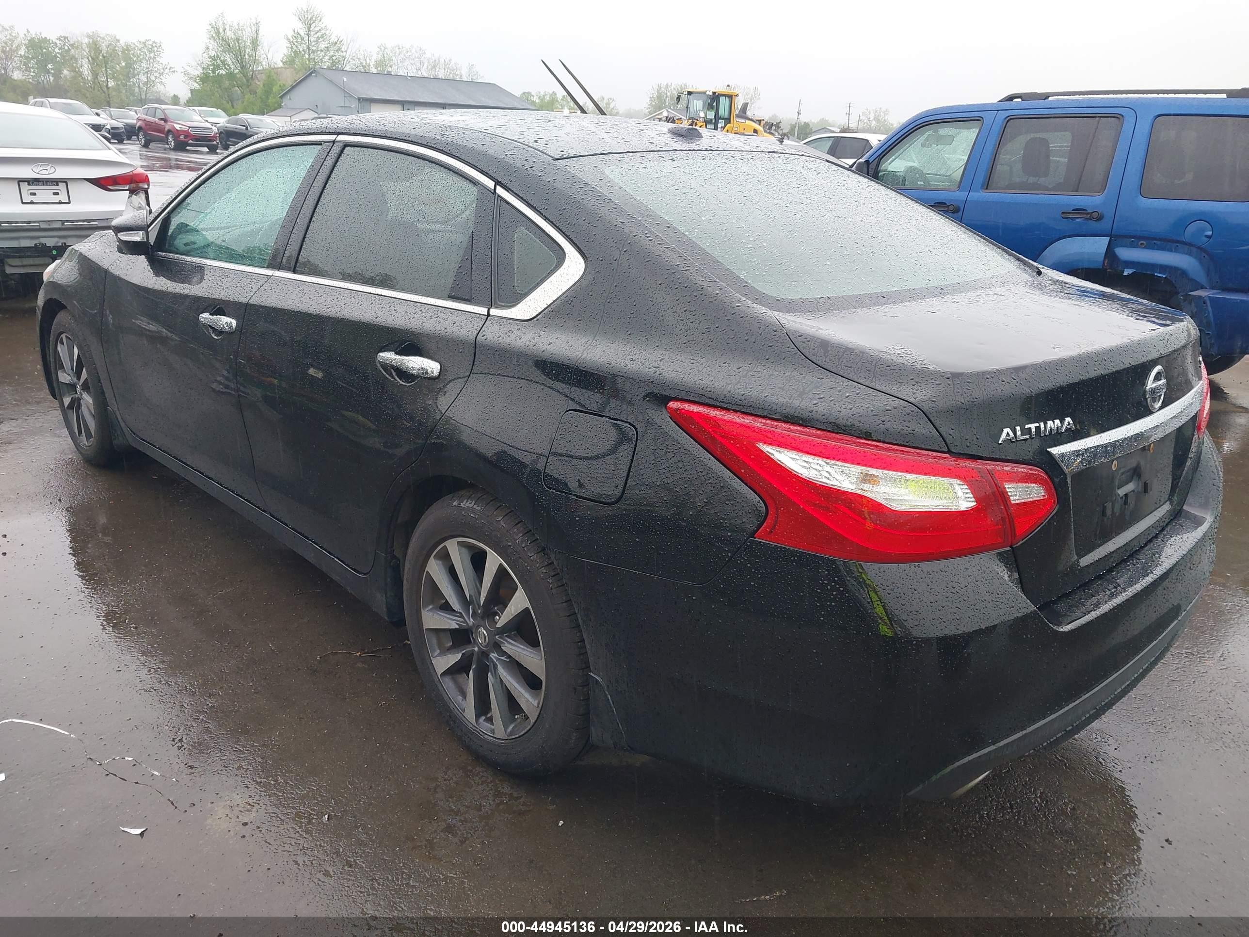 NISSAN ALTIMA image 3