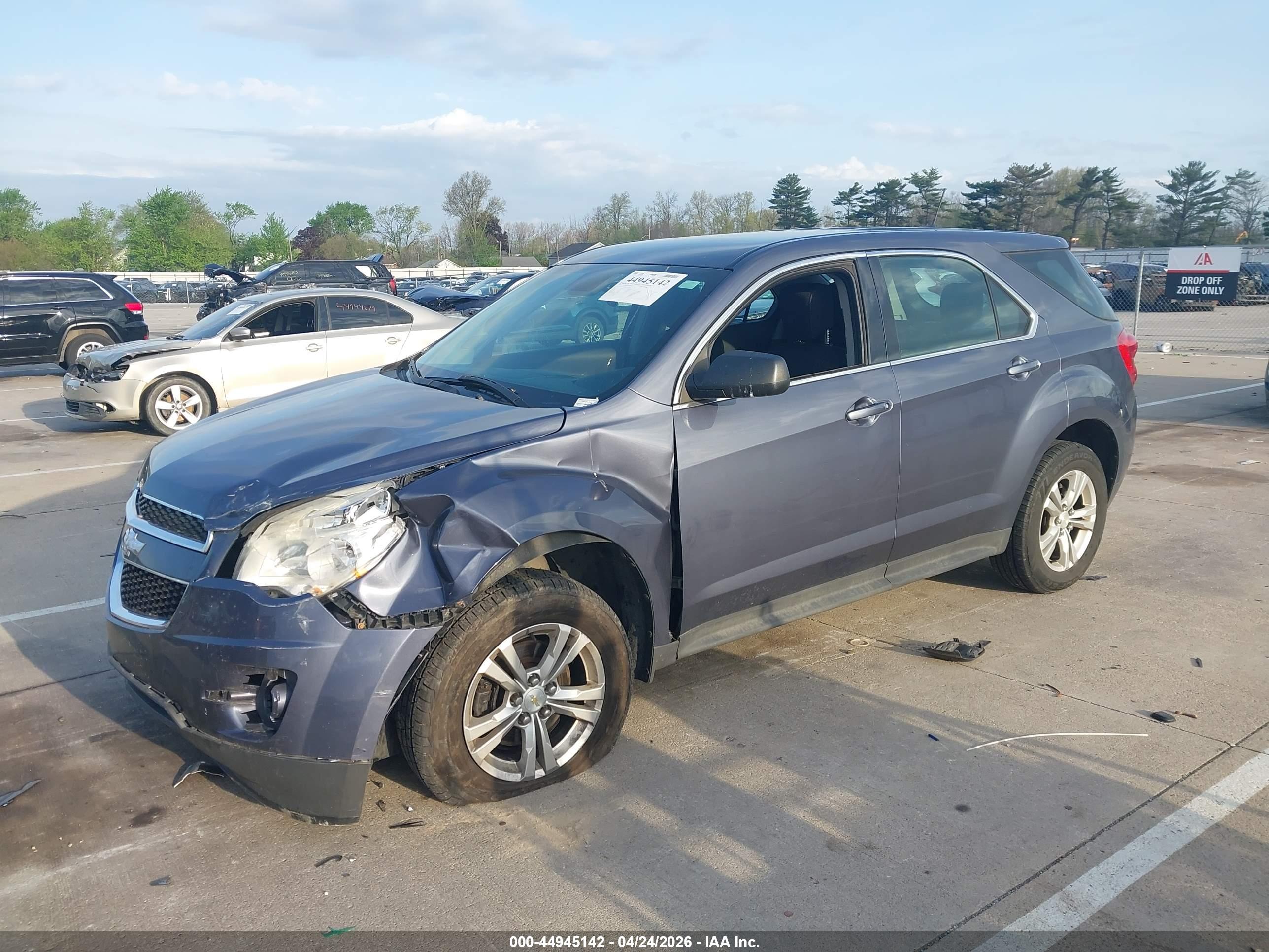 CHEVROLET EQUINOX image 2