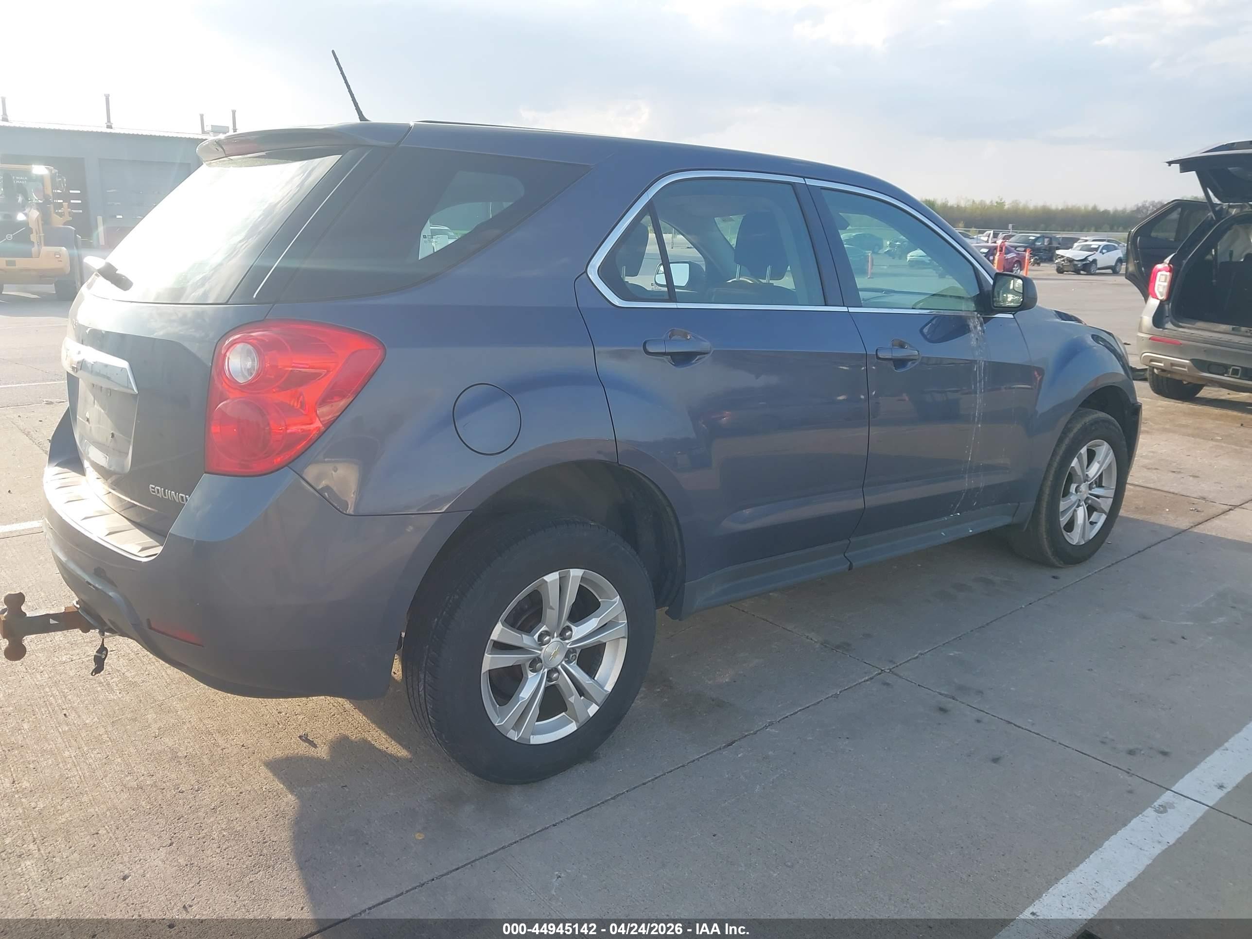 CHEVROLET EQUINOX image 4