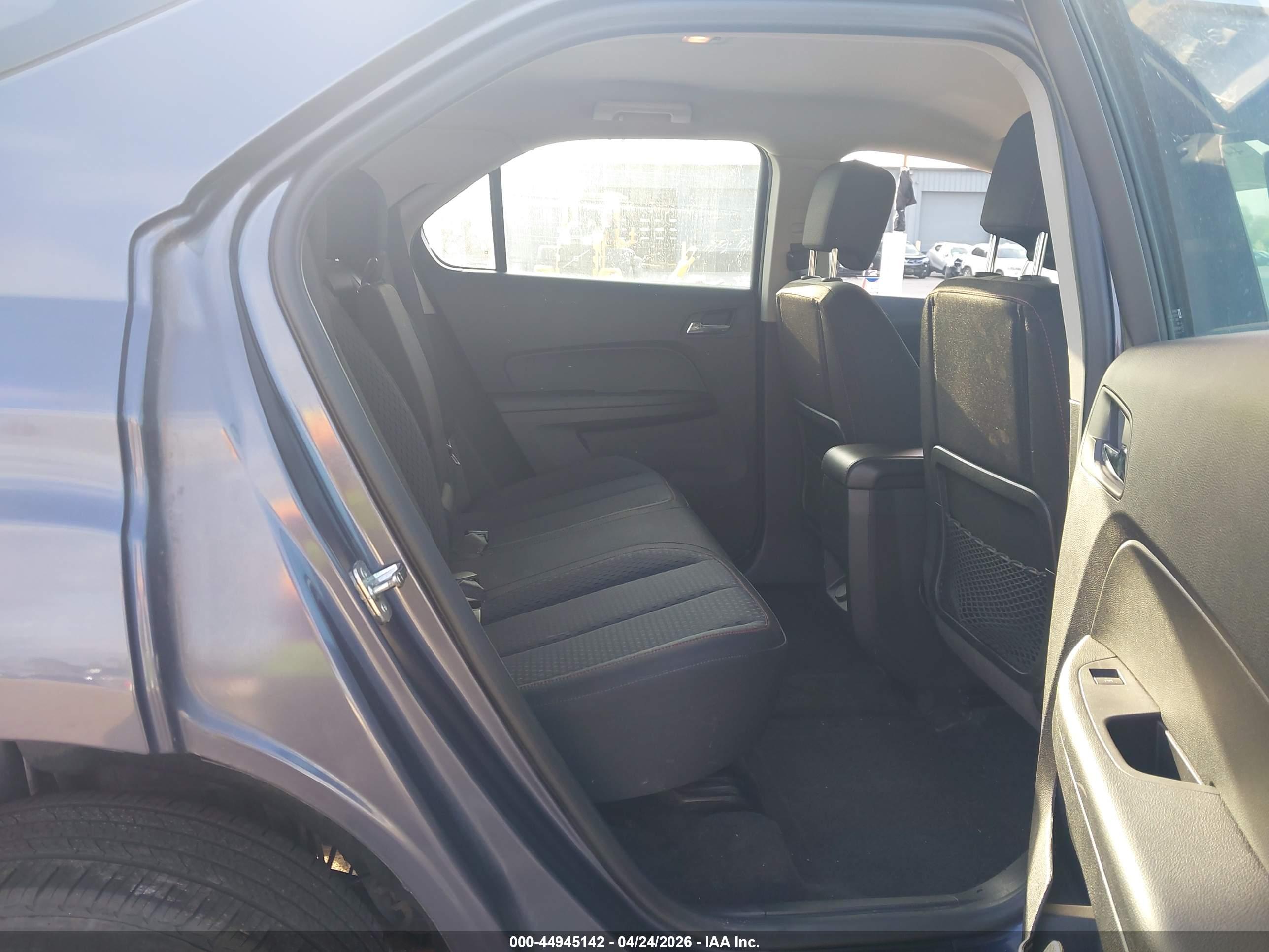 CHEVROLET EQUINOX image 8