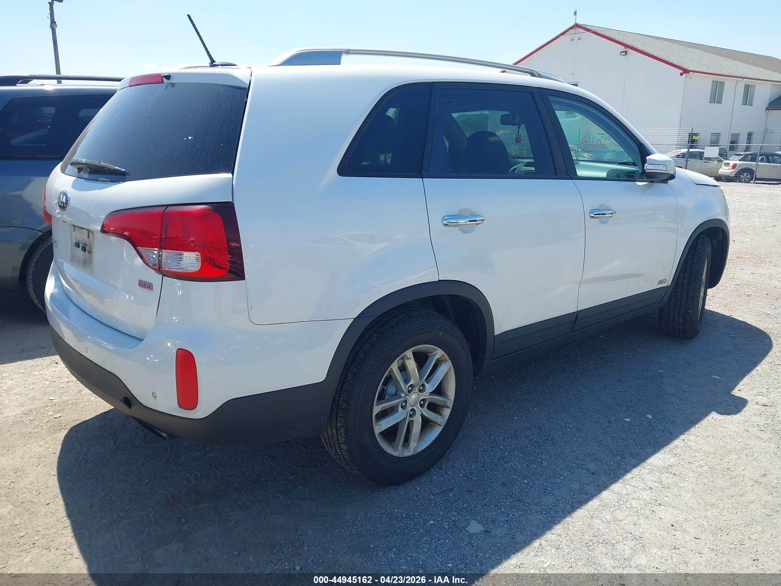 KIA SORENTO image 4
