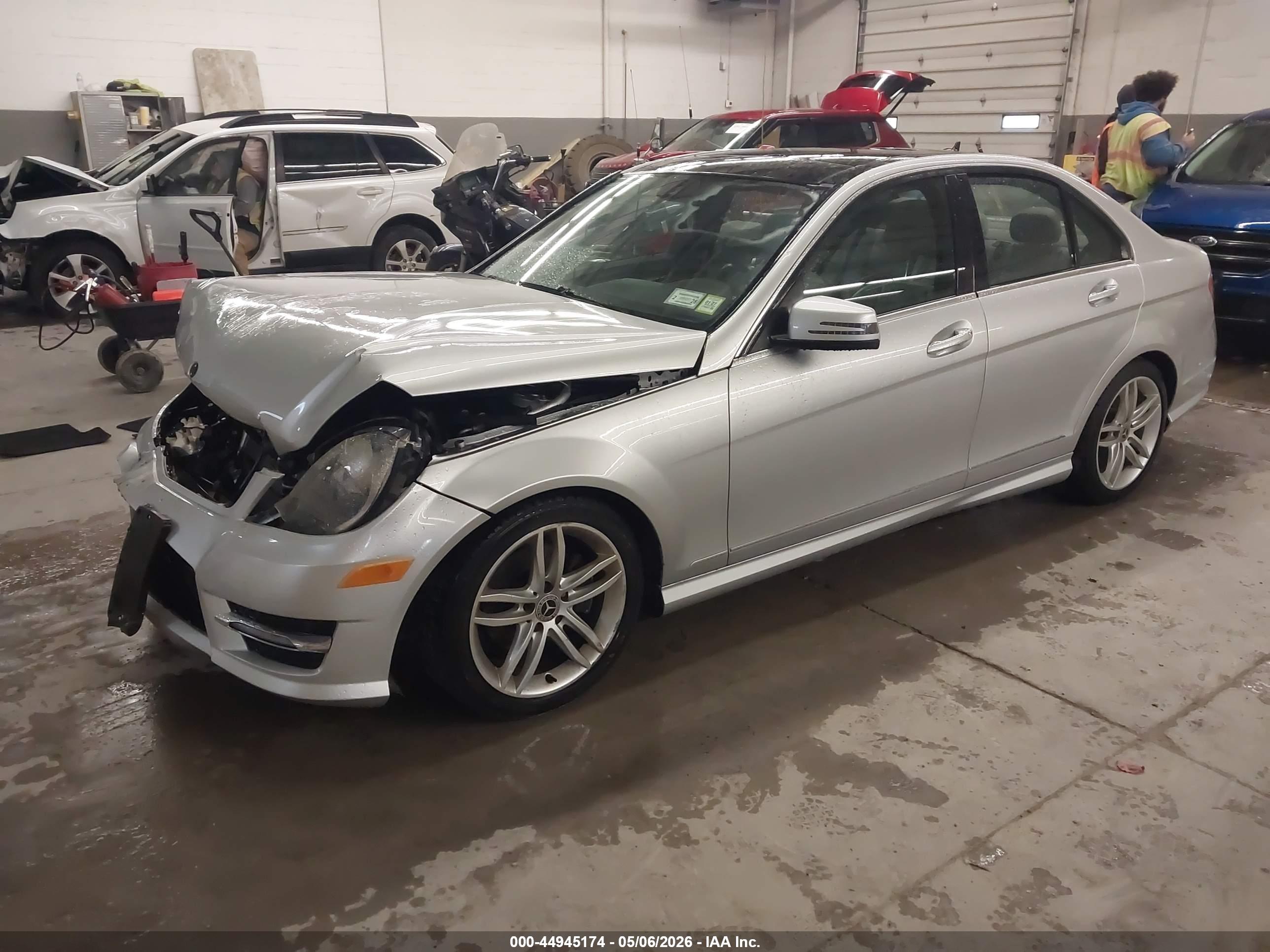 MERCEDES-BENZ C image 2