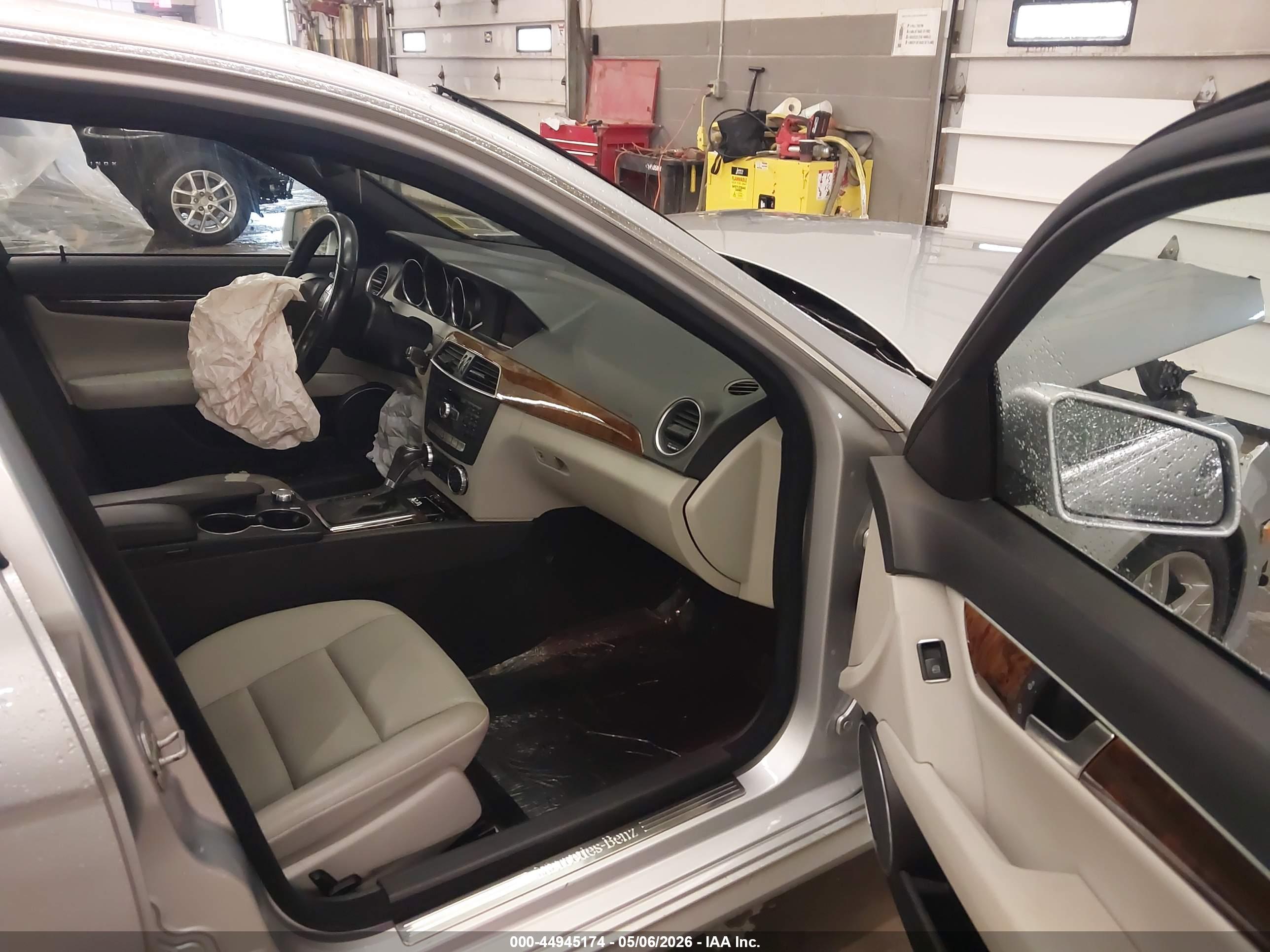 MERCEDES-BENZ C image 5