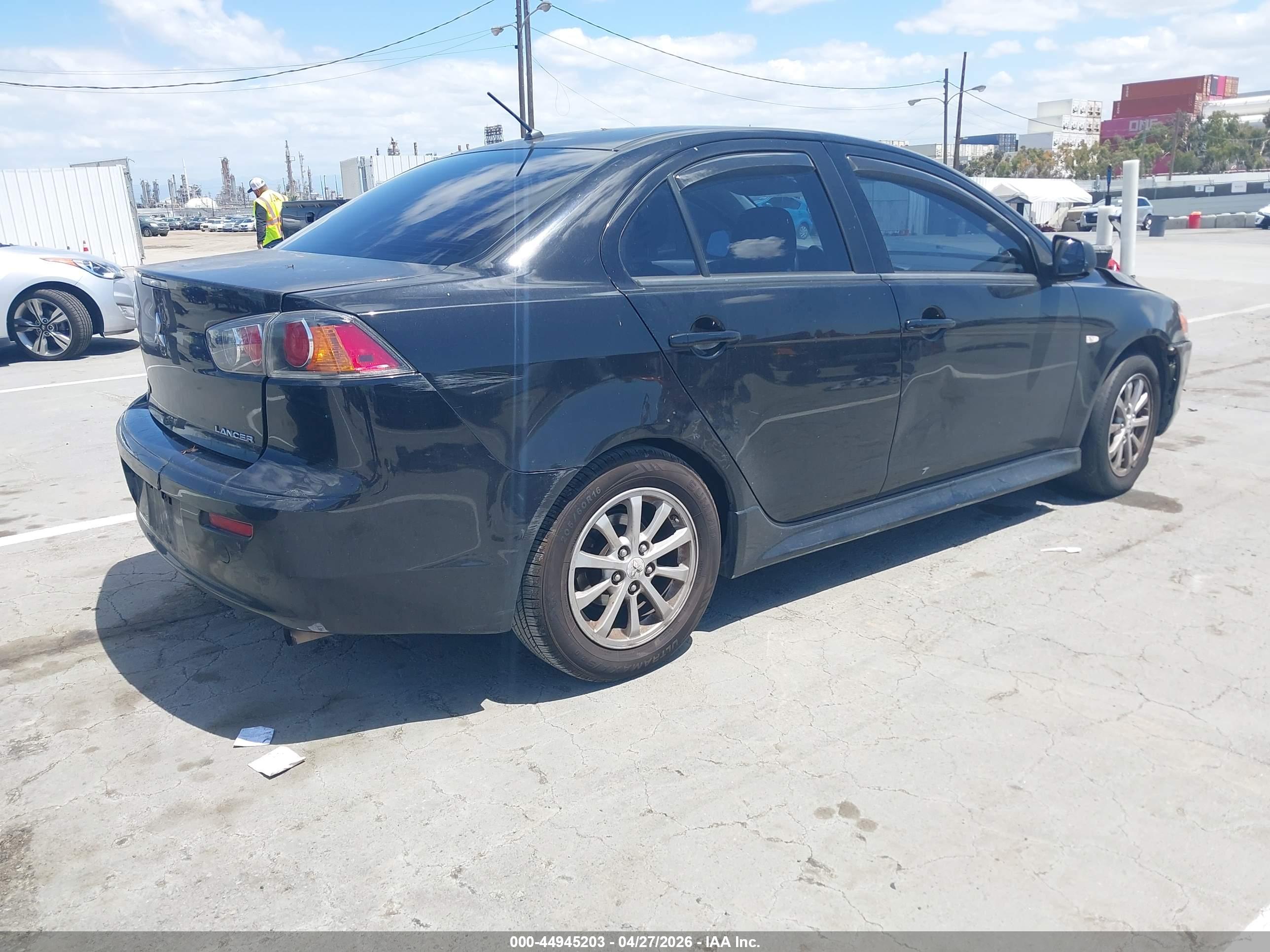 MITSUBISHI LANCER image 4
