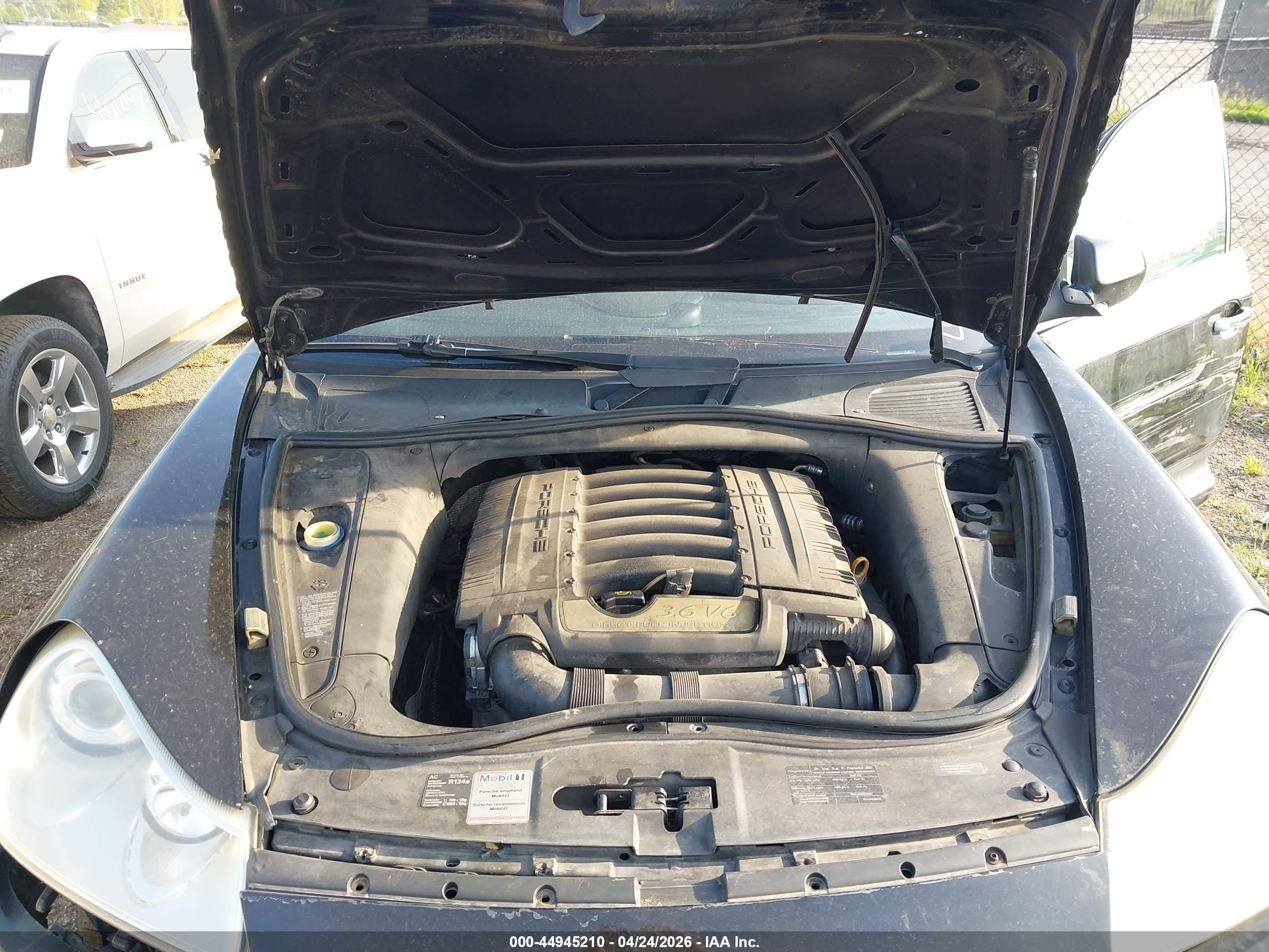PORSCHE CAYENNE image 10
