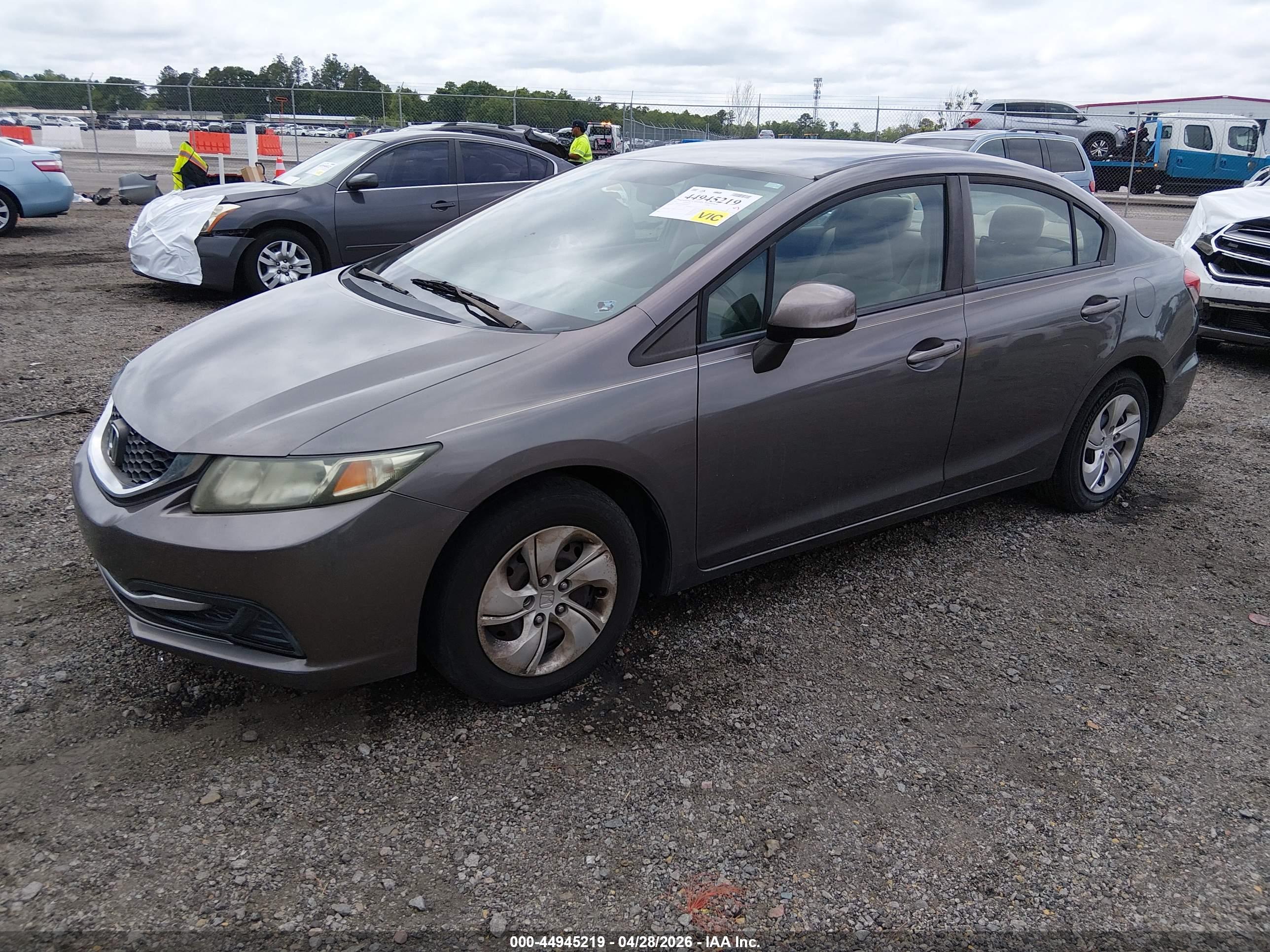 HONDA CIVIC image 2