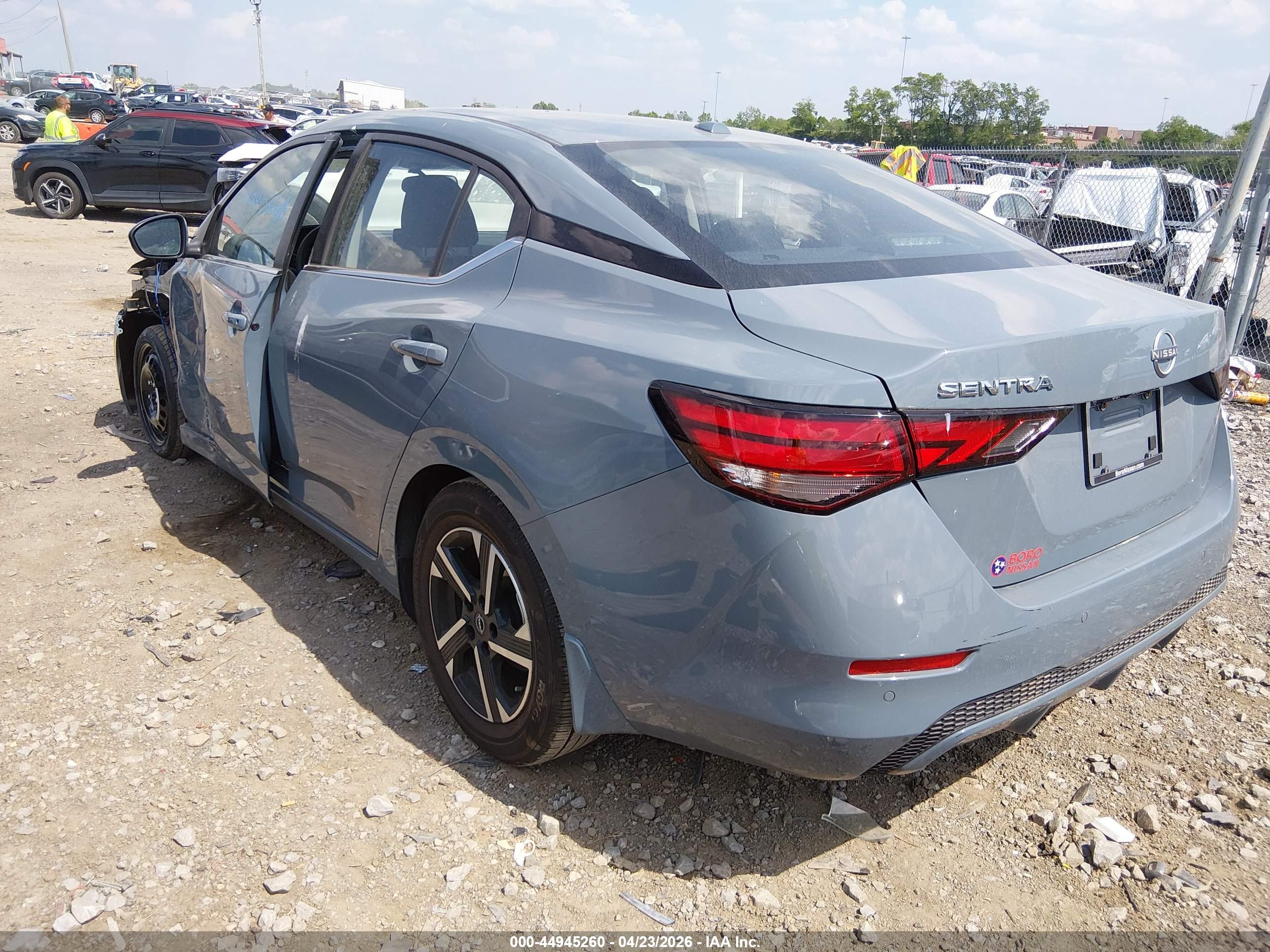 NISSAN SENTRA image 3