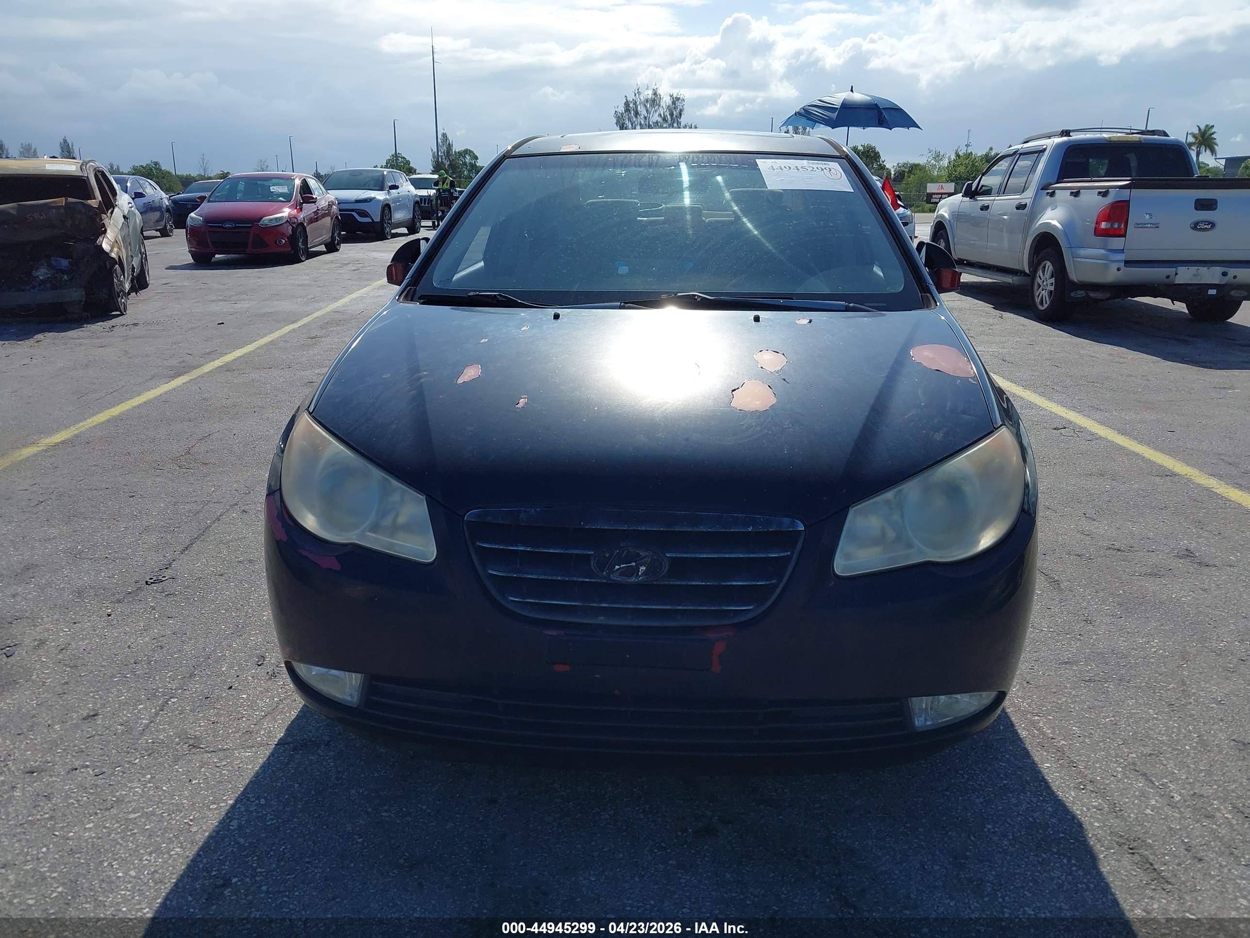 HYUNDAI ELANTRA image 6