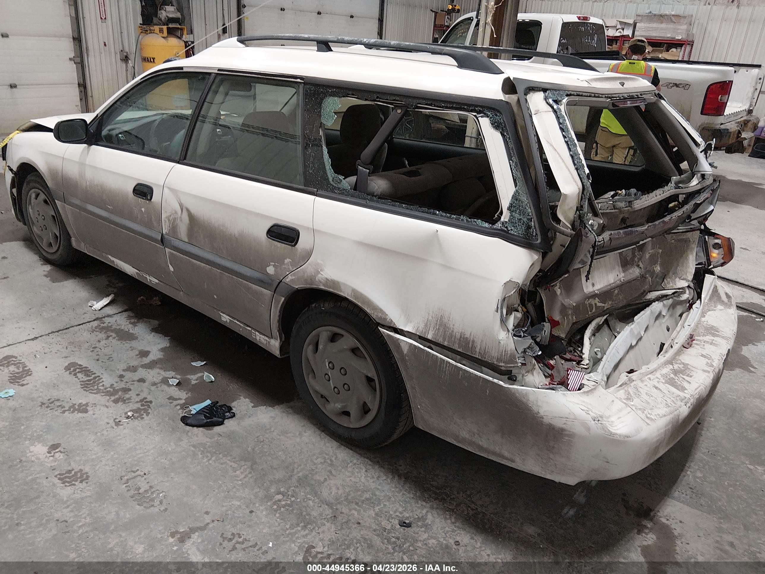 SUBARU LEGACY image 3