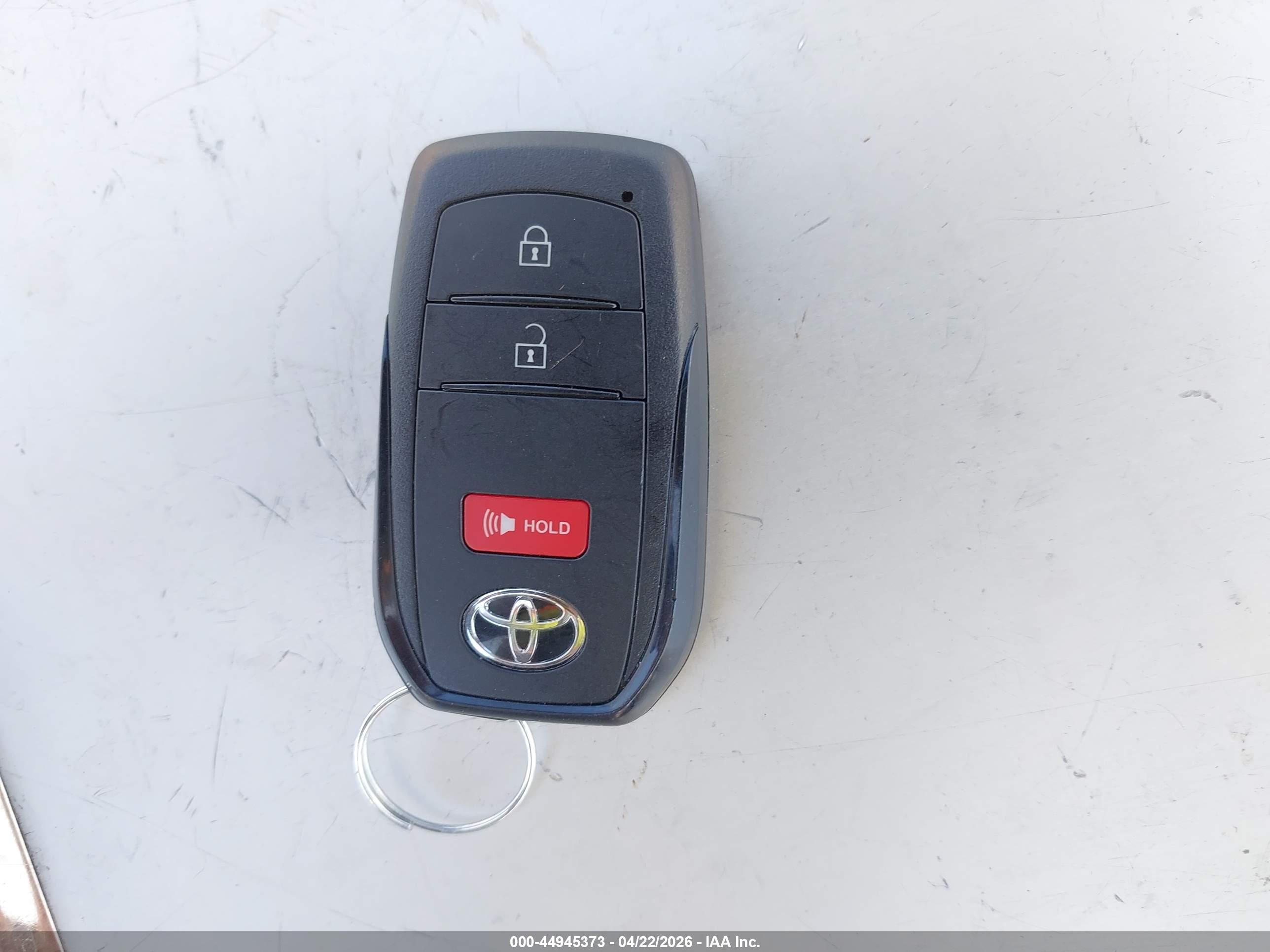 TOYOTA 4RUNNER image 11