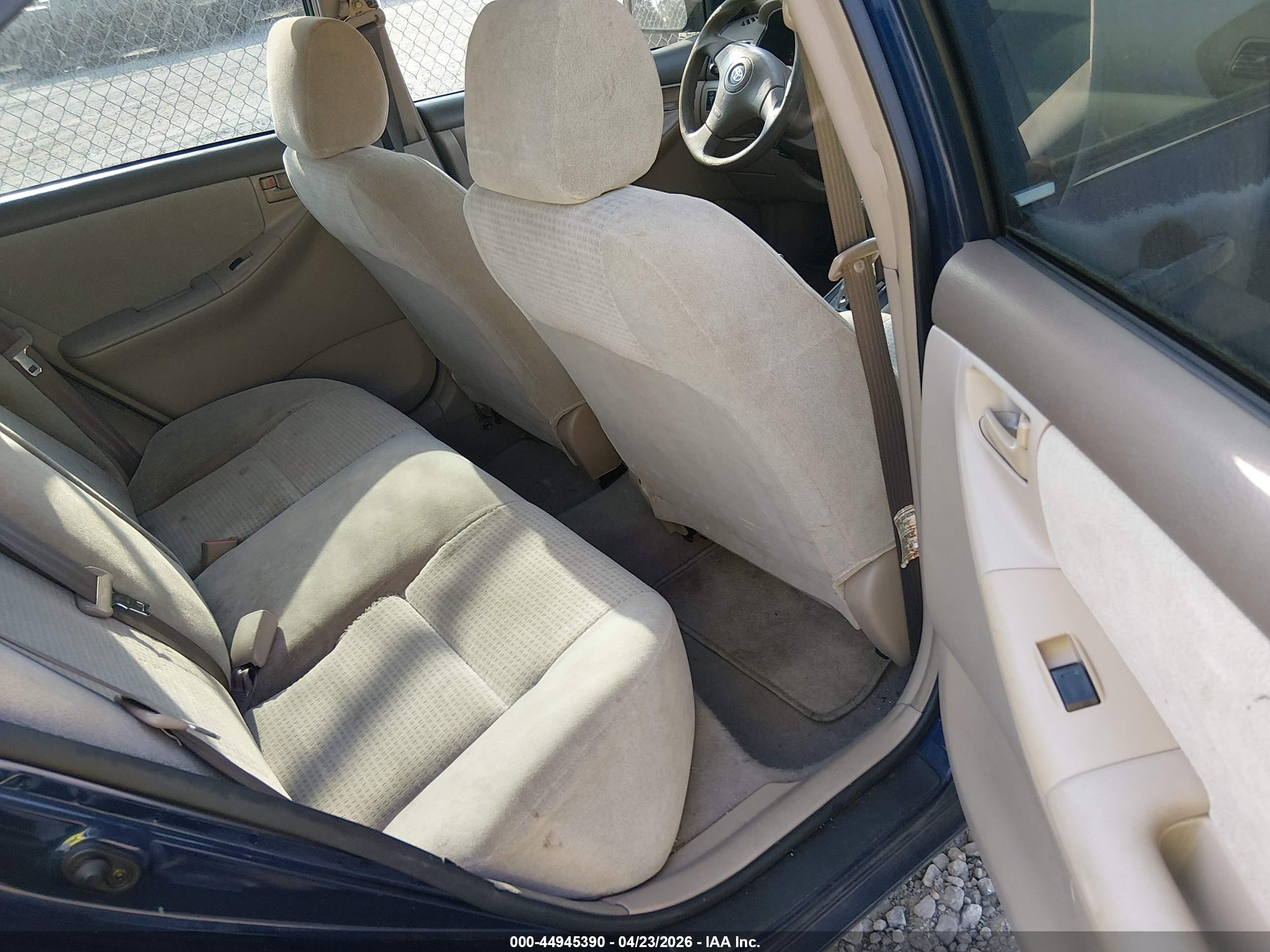 TOYOTA COROLLA image 8