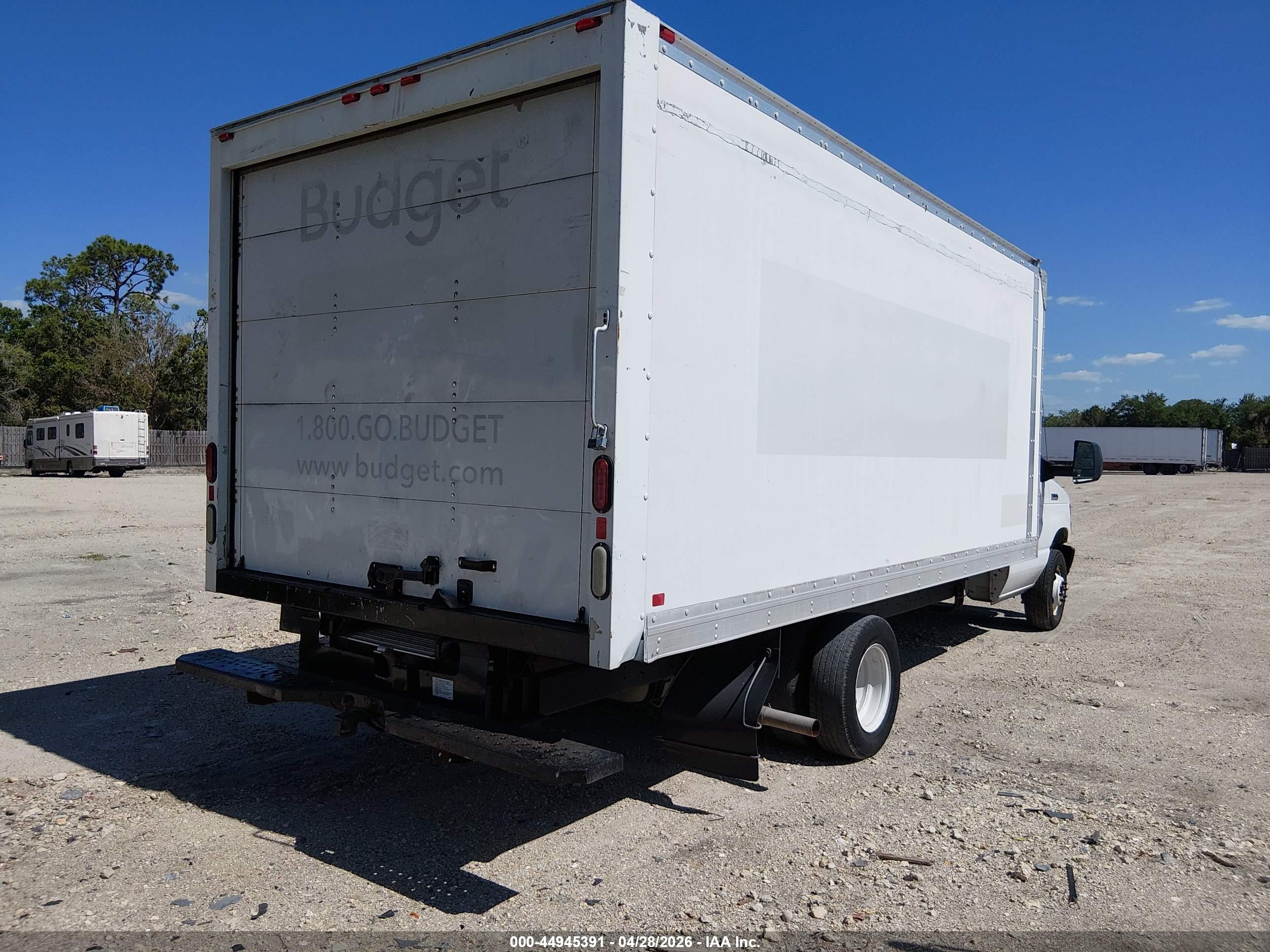 FORD E-350 image 4
