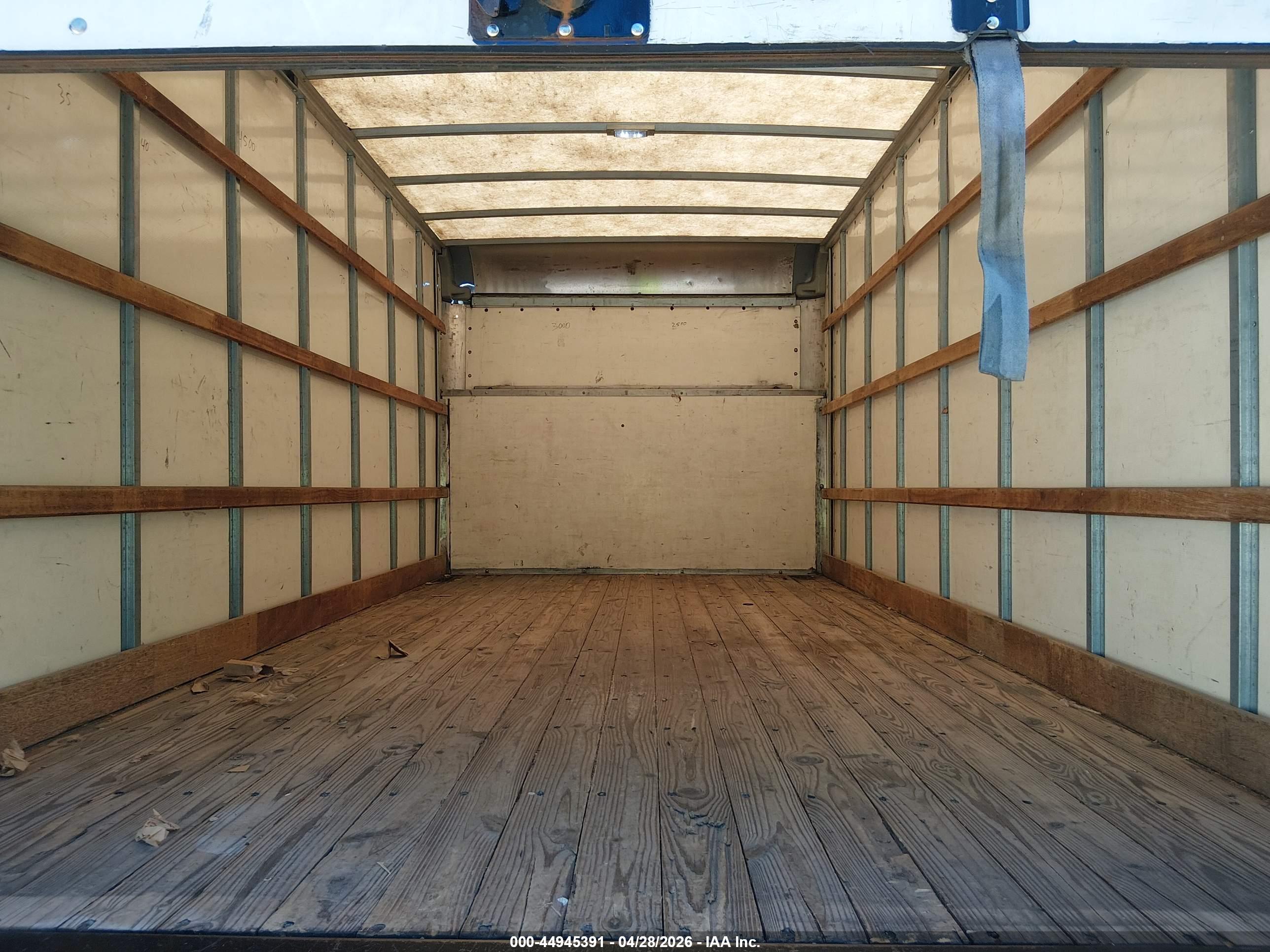 FORD E-350 image 7
