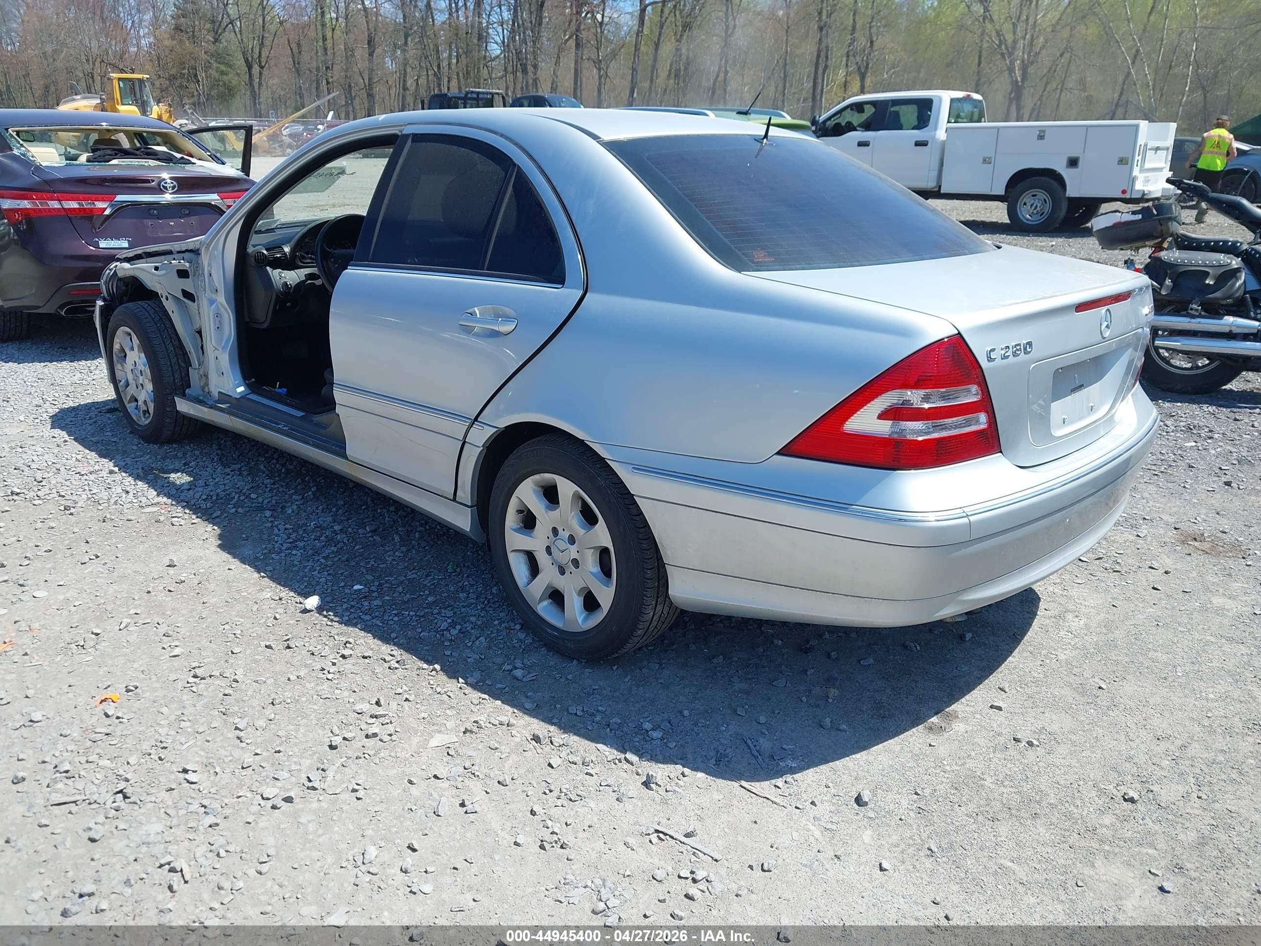 MERCEDES-BENZ C image 3