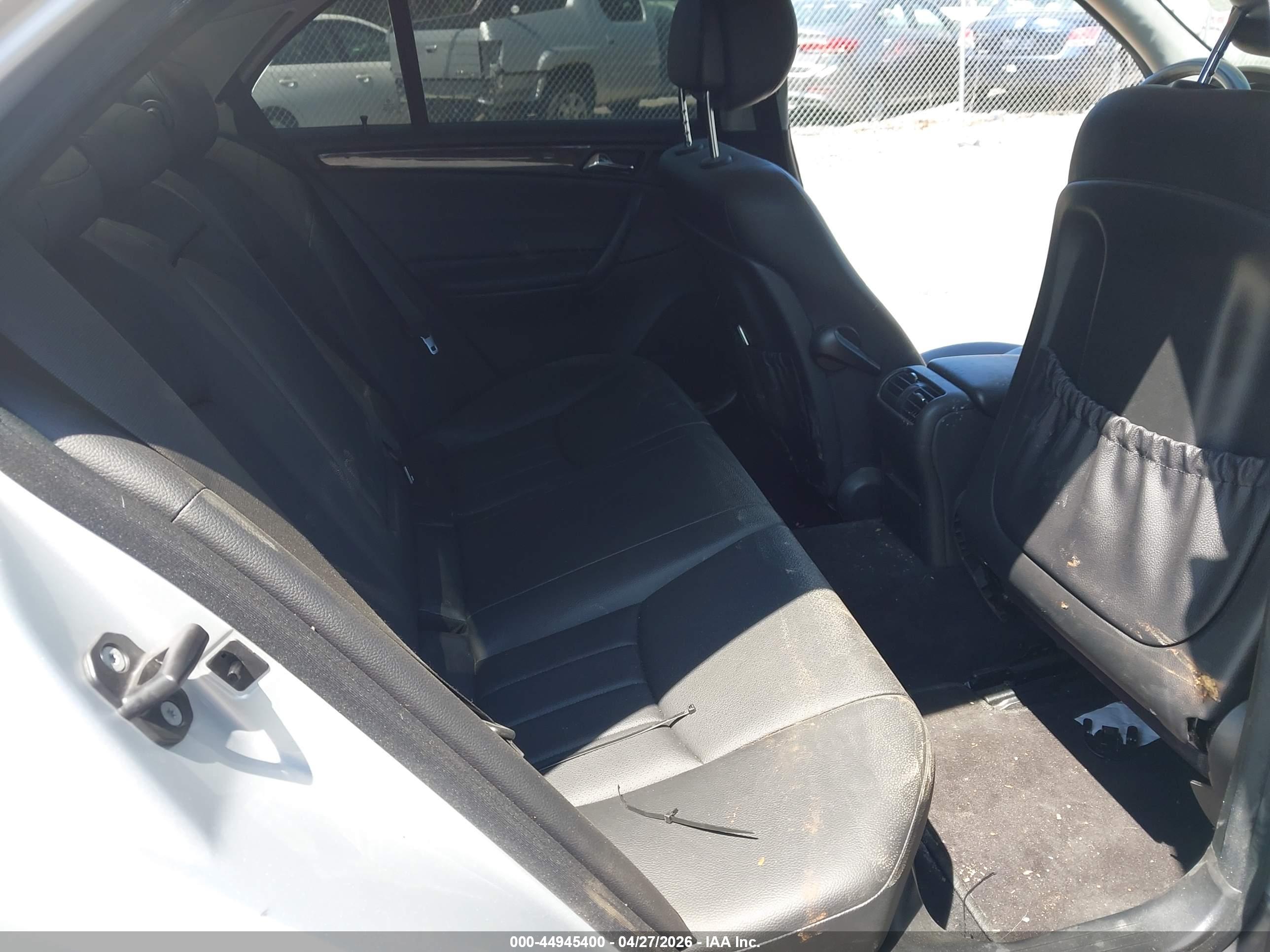 MERCEDES-BENZ C image 8