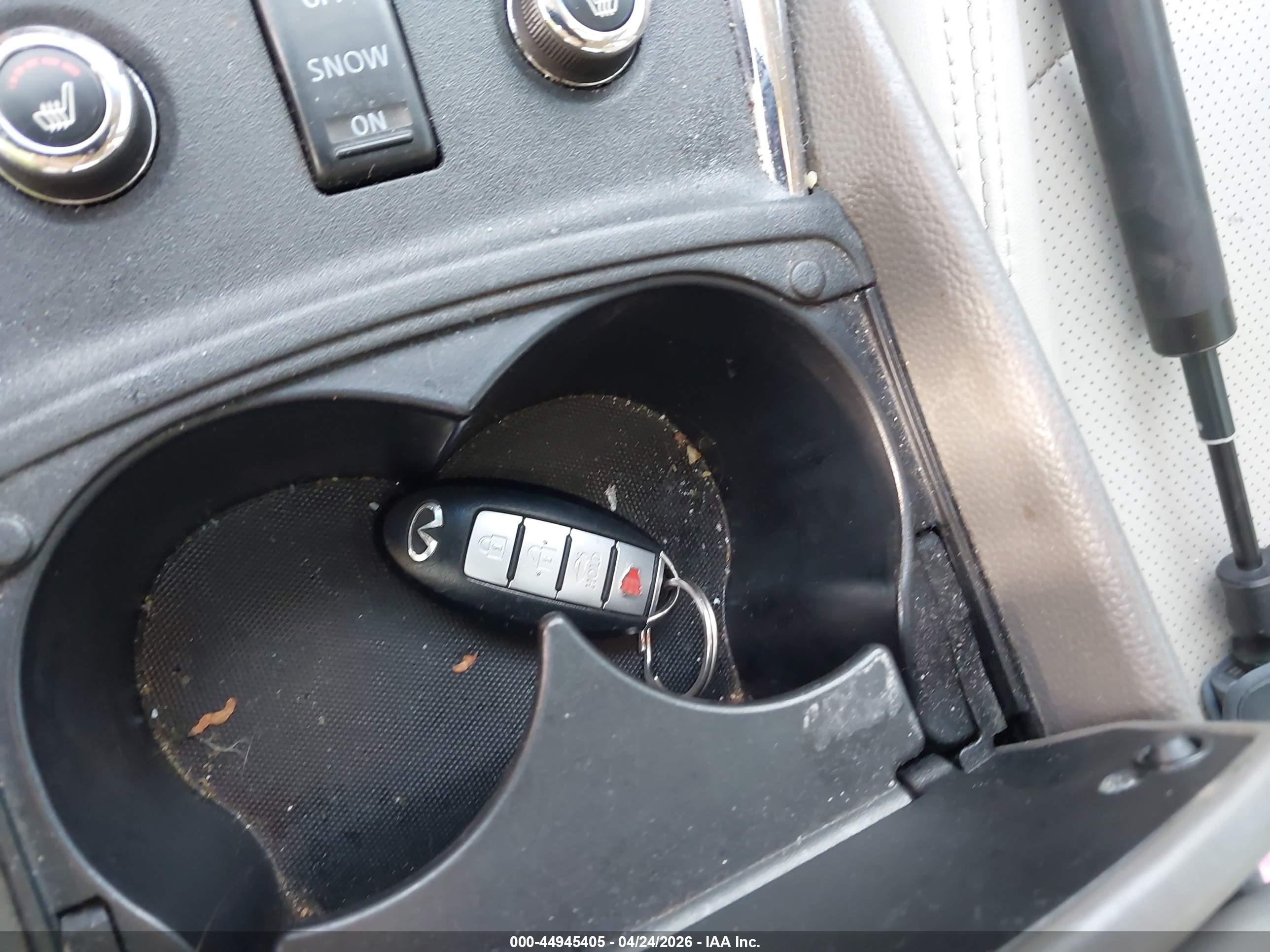 INFINITI G37X image 11