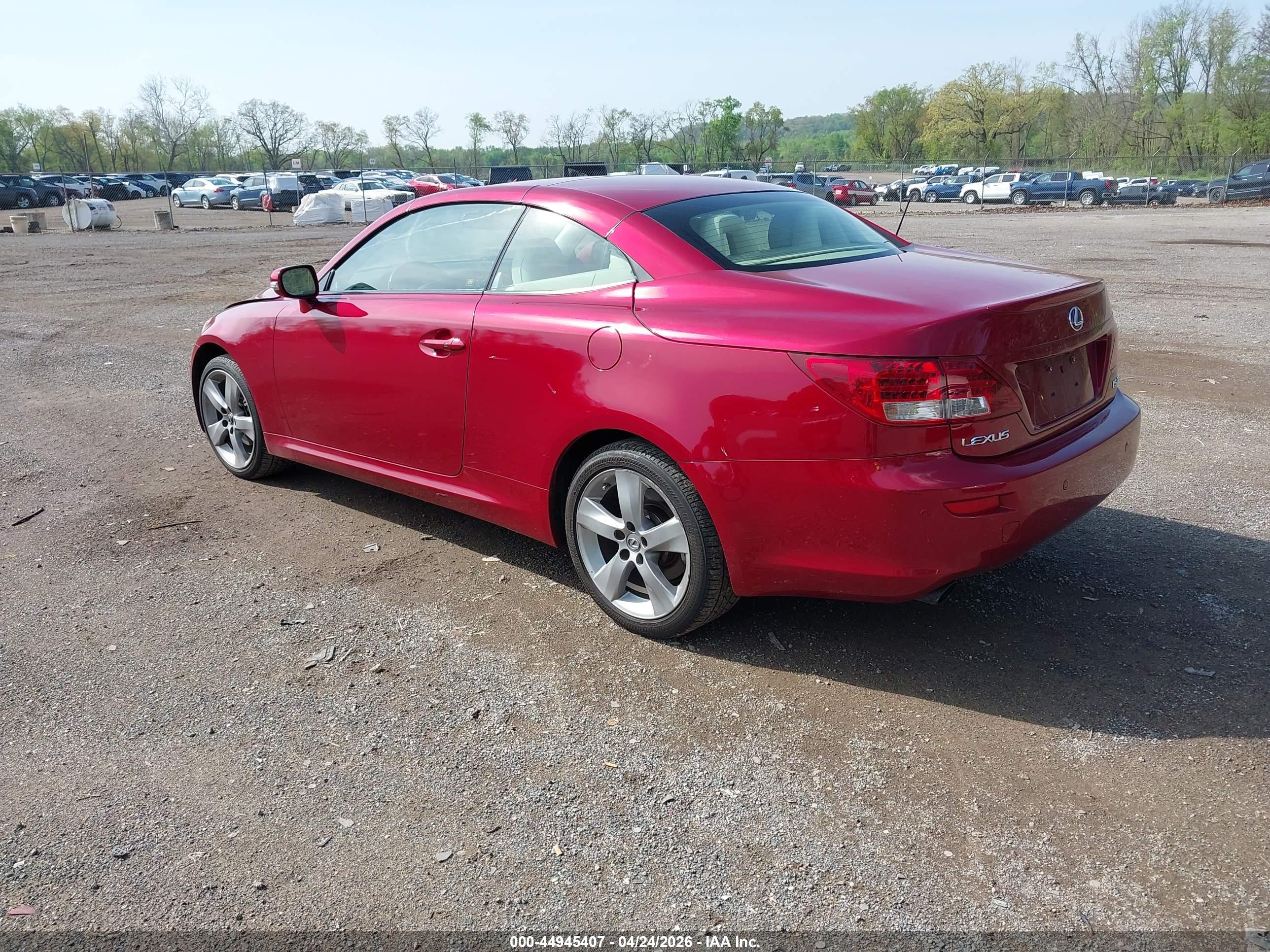 LEXUS IS image 3