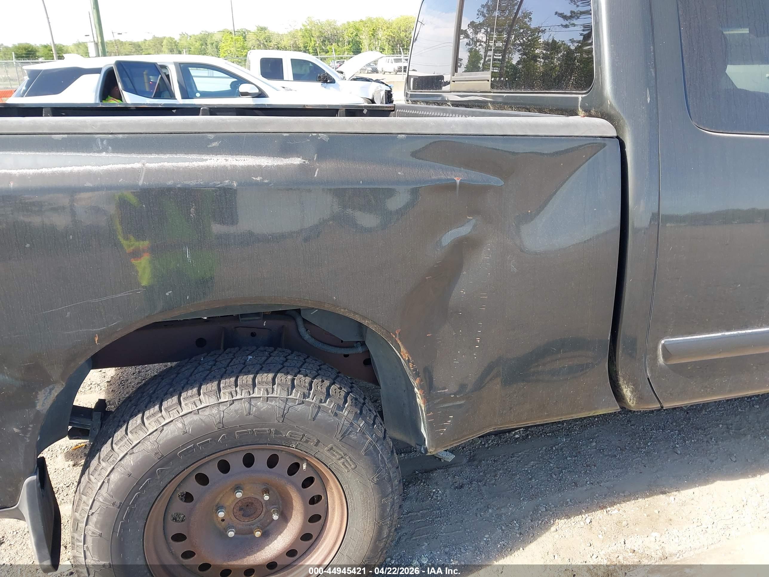 NISSAN TITAN image 6