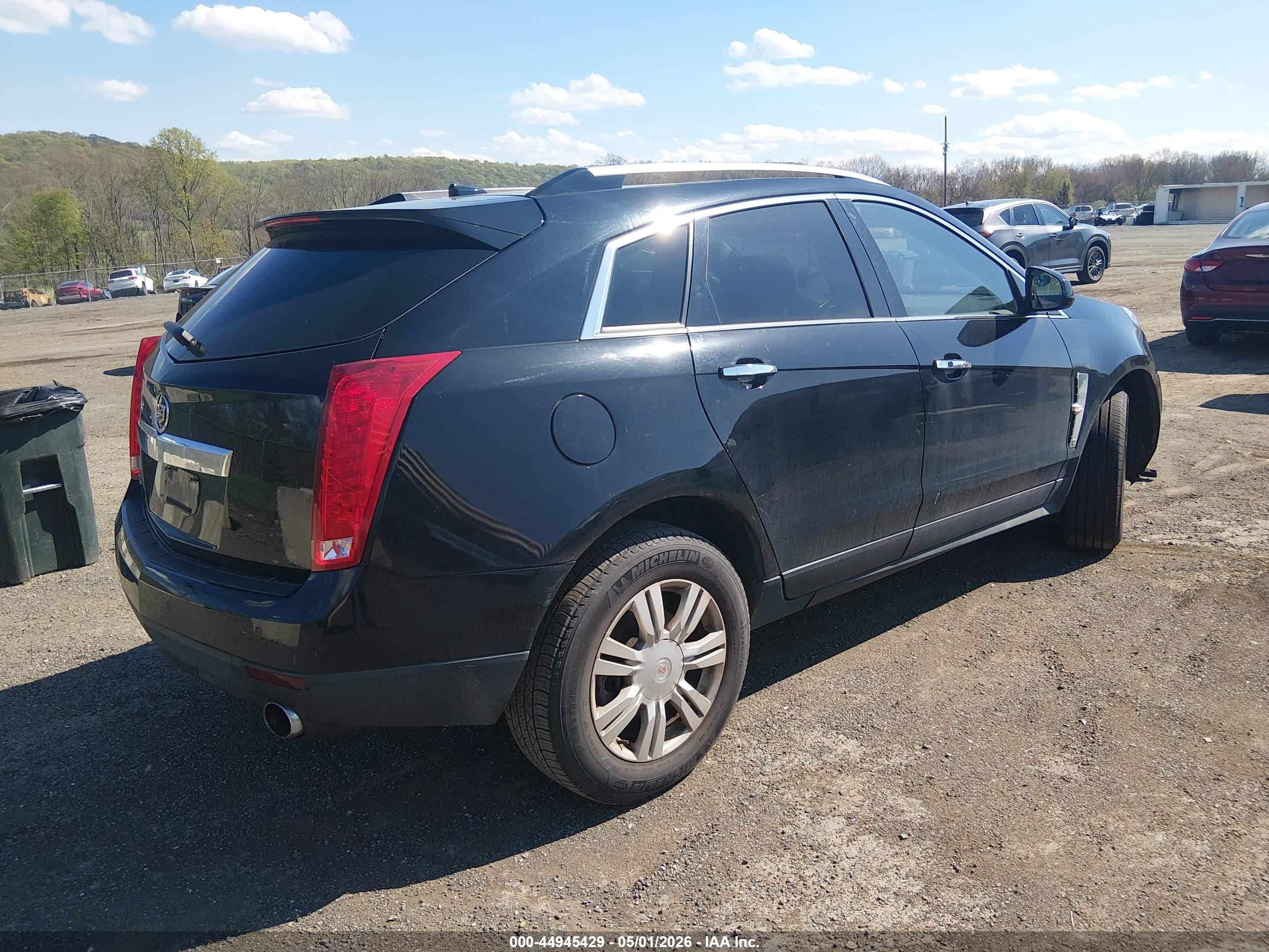 CADILLAC SRX image 4