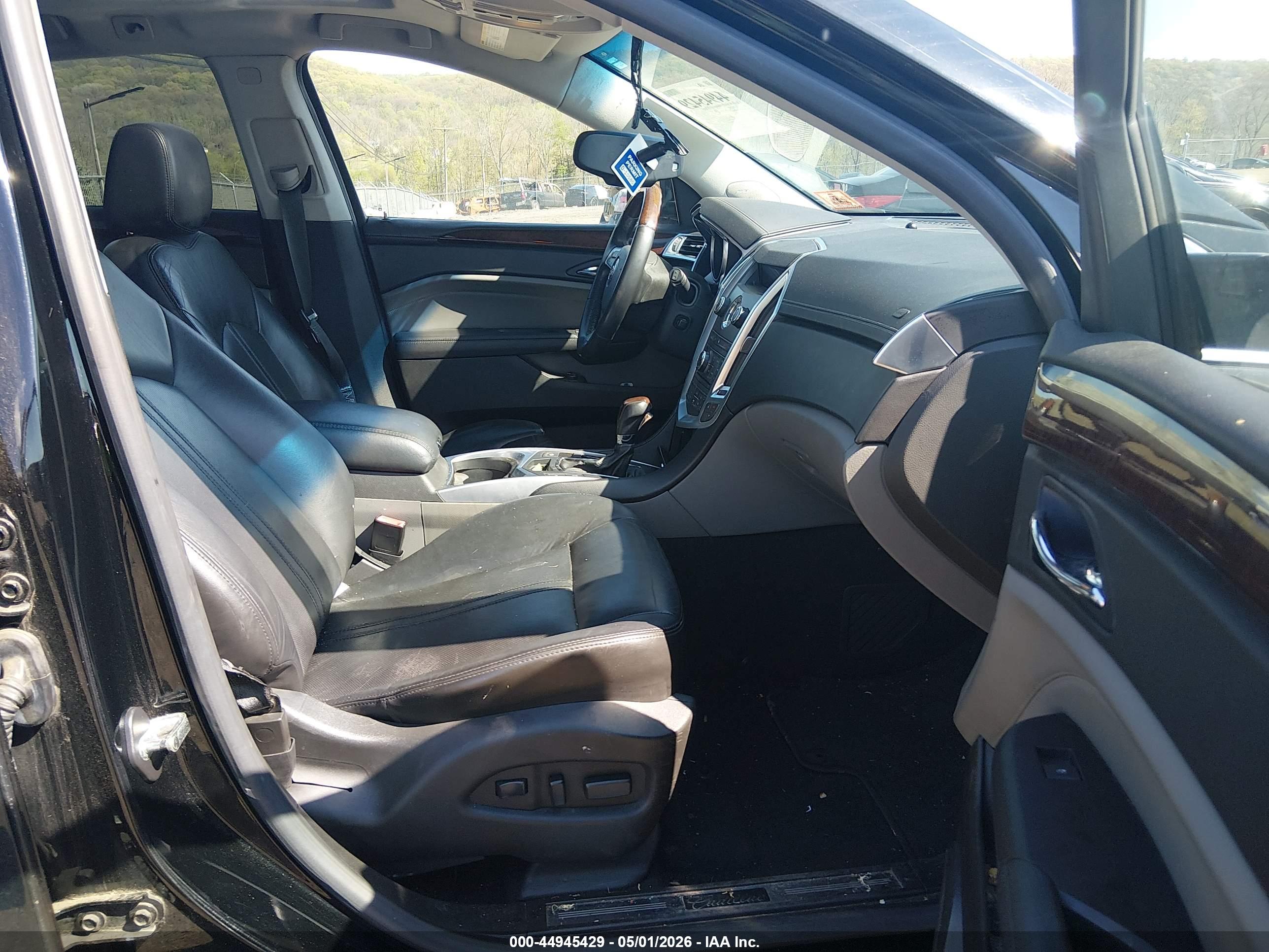 CADILLAC SRX image 5
