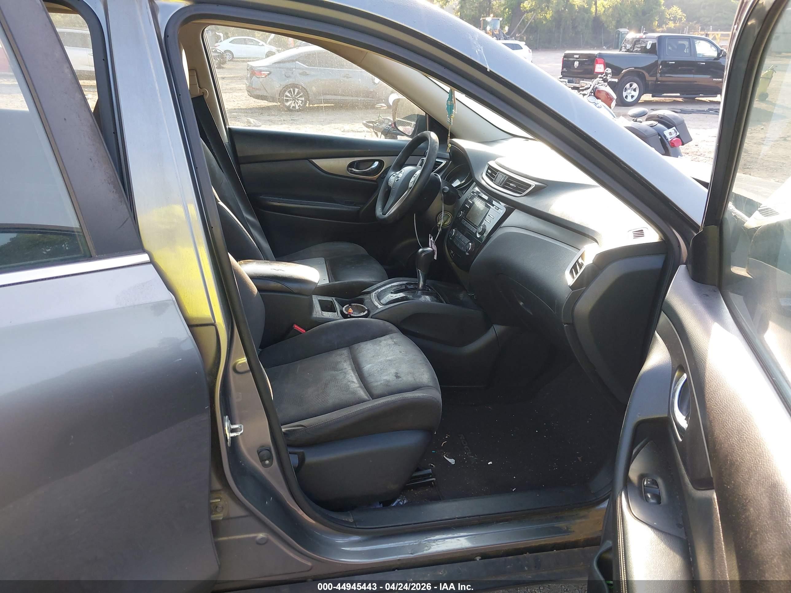 NISSAN ROGUE image 5