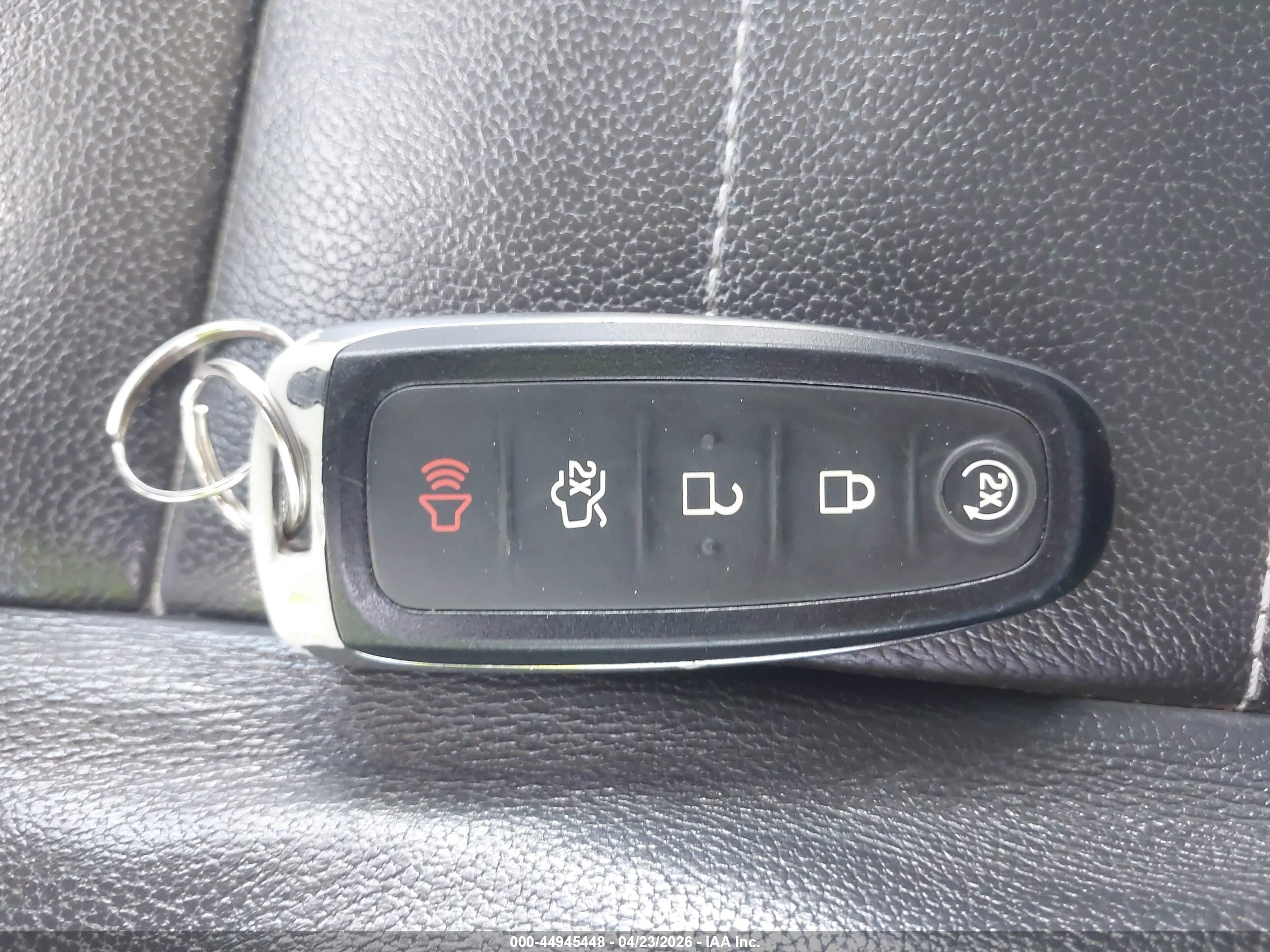 FORD ESCAPE image 11