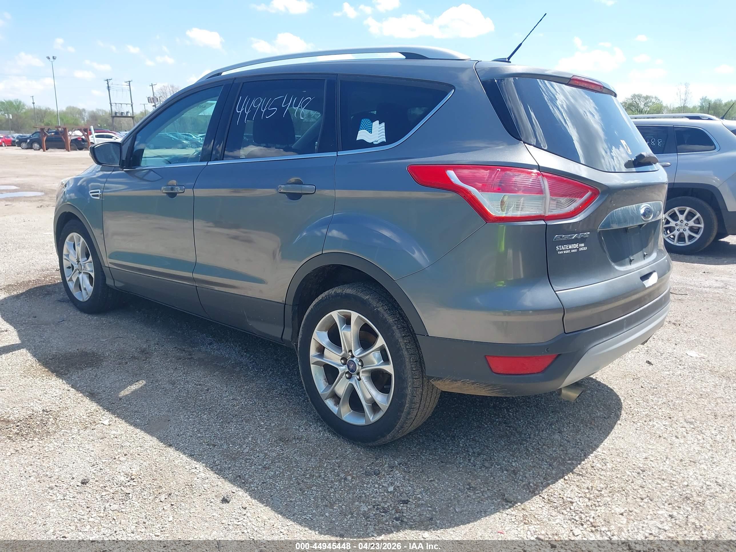 FORD ESCAPE image 3