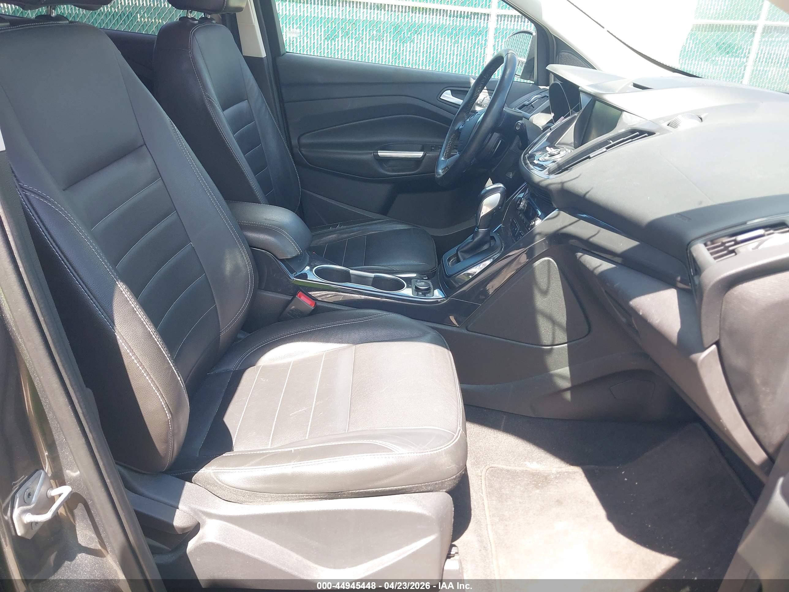 FORD ESCAPE image 5