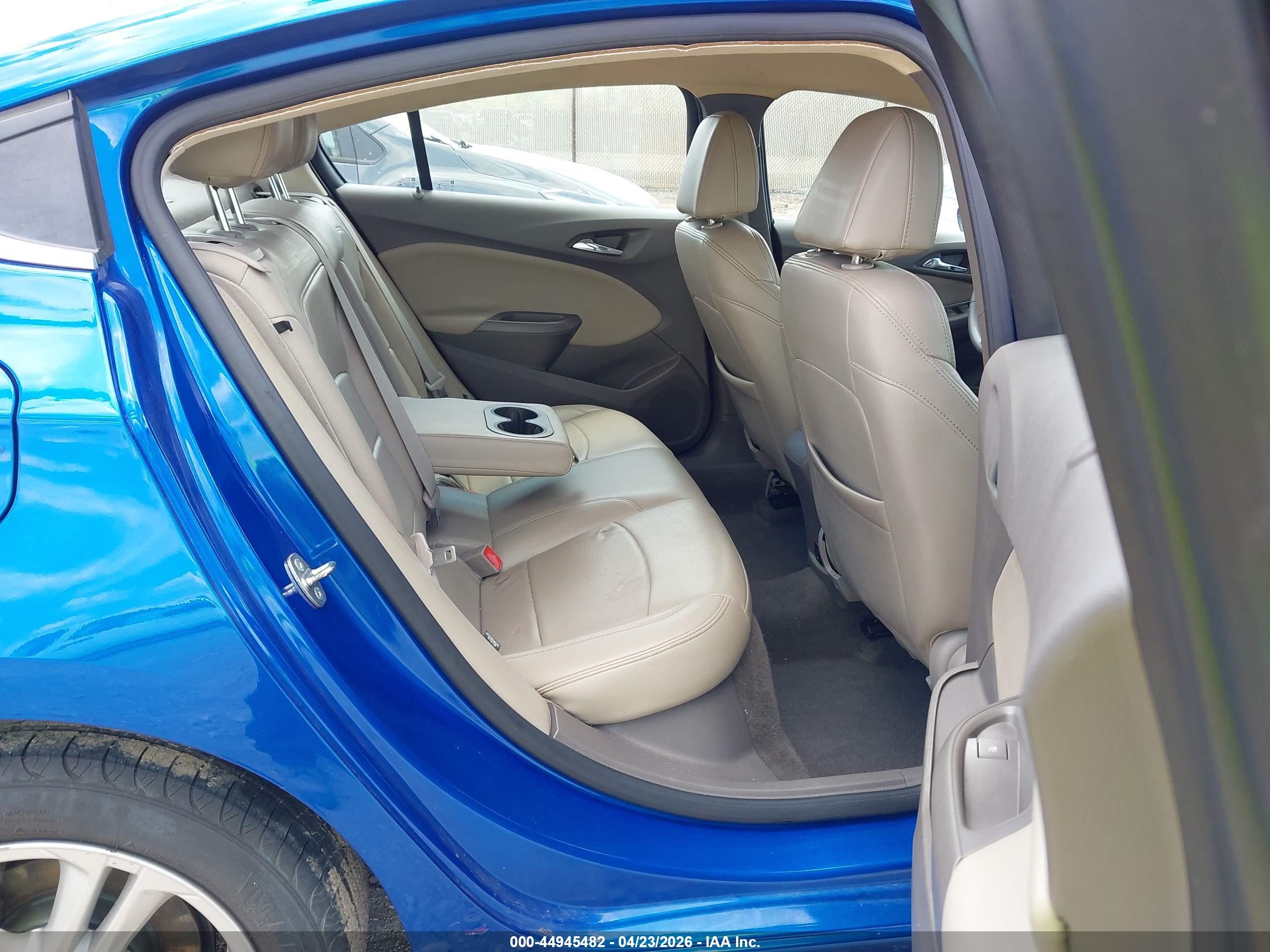 CHEVROLET CRUZE image 8