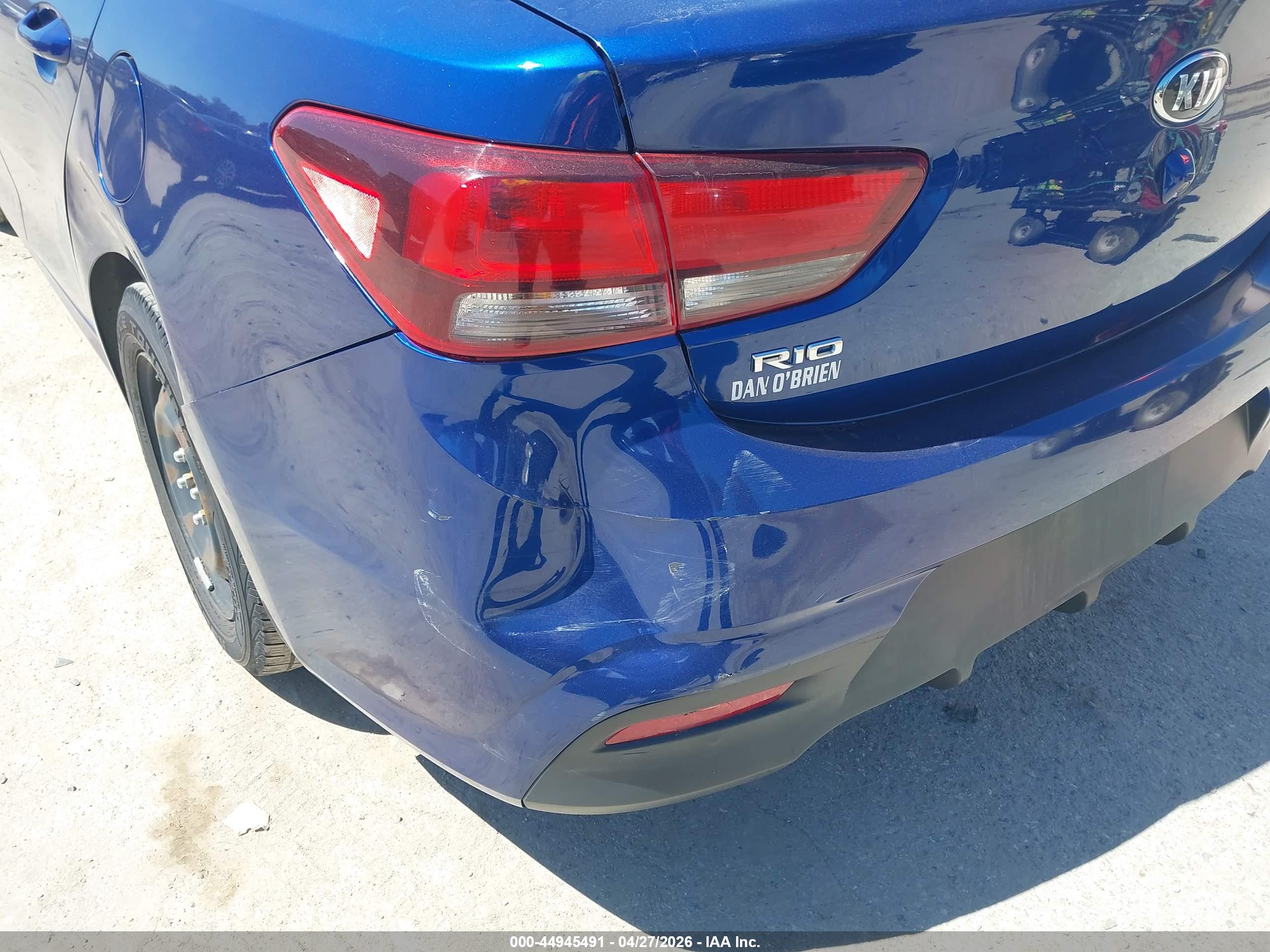 KIA RIO image 6