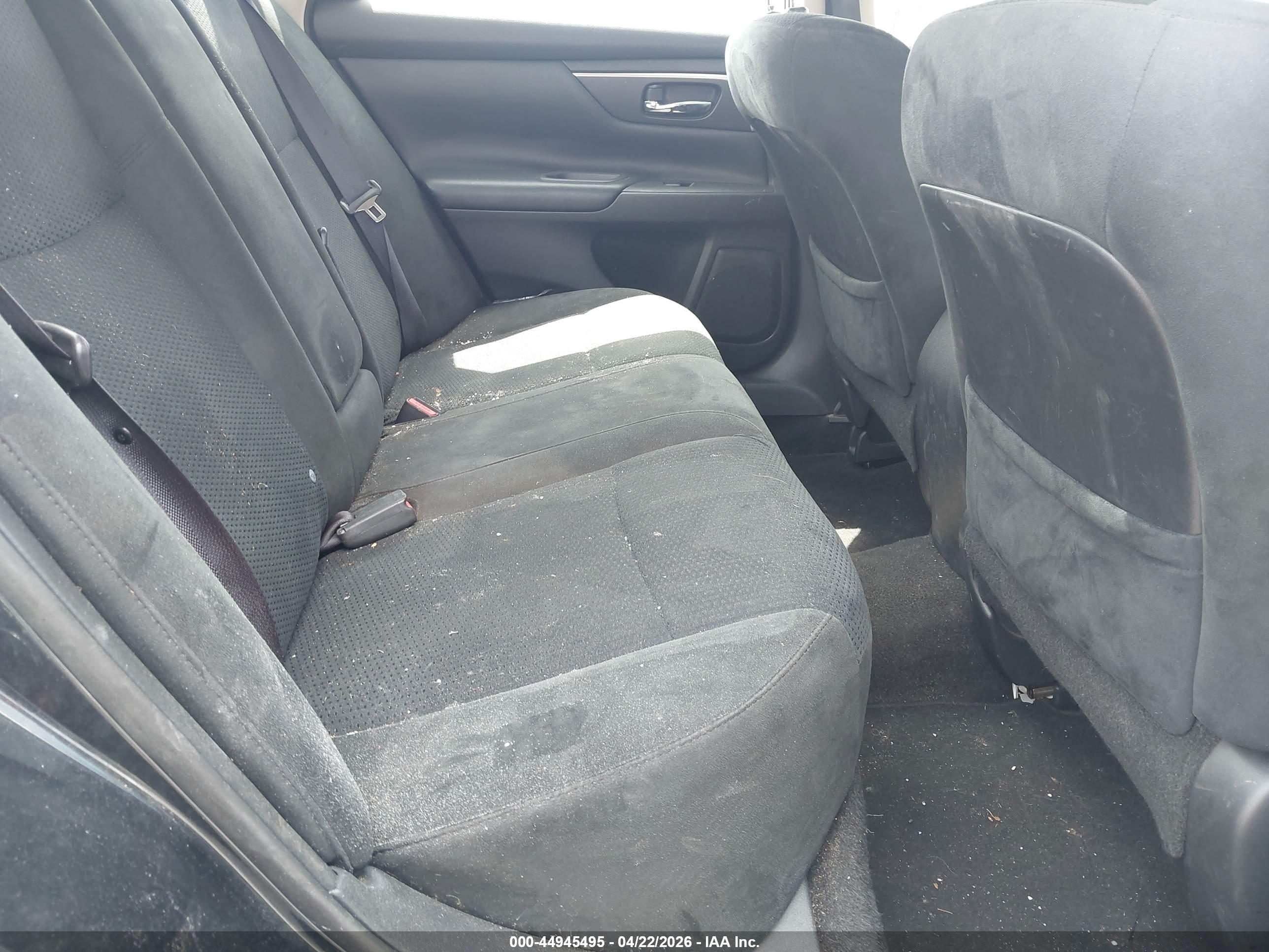 NISSAN ALTIMA image 8