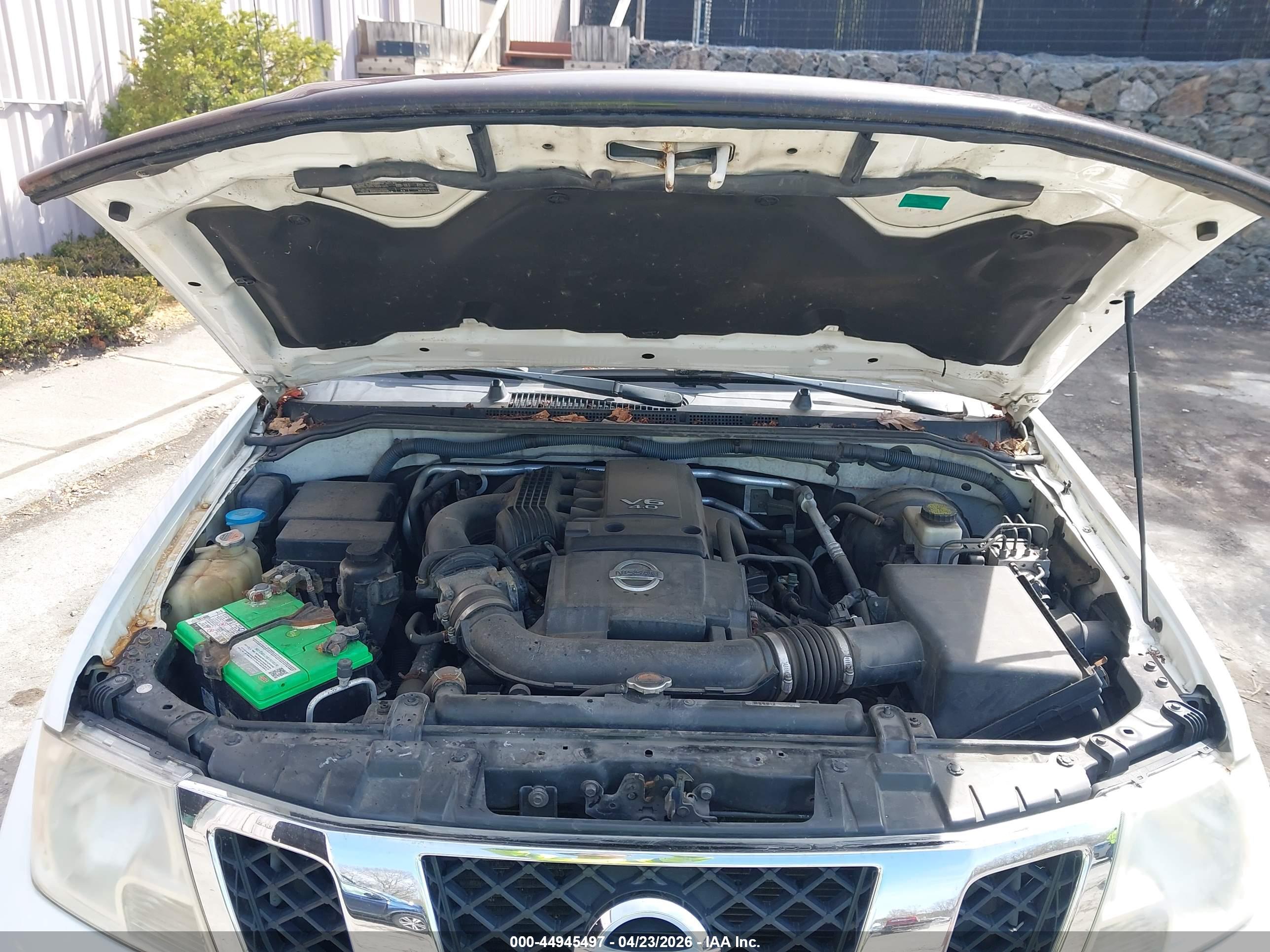 NISSAN FRONTIER image 10