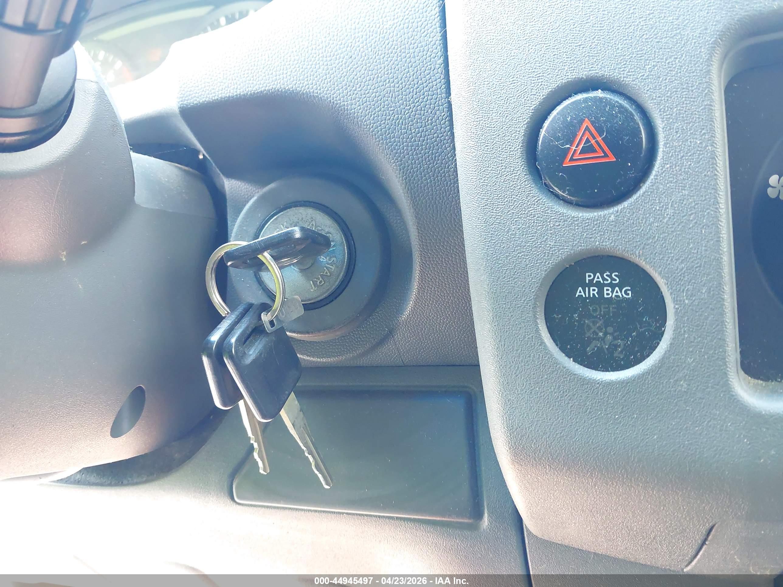 NISSAN FRONTIER image 11