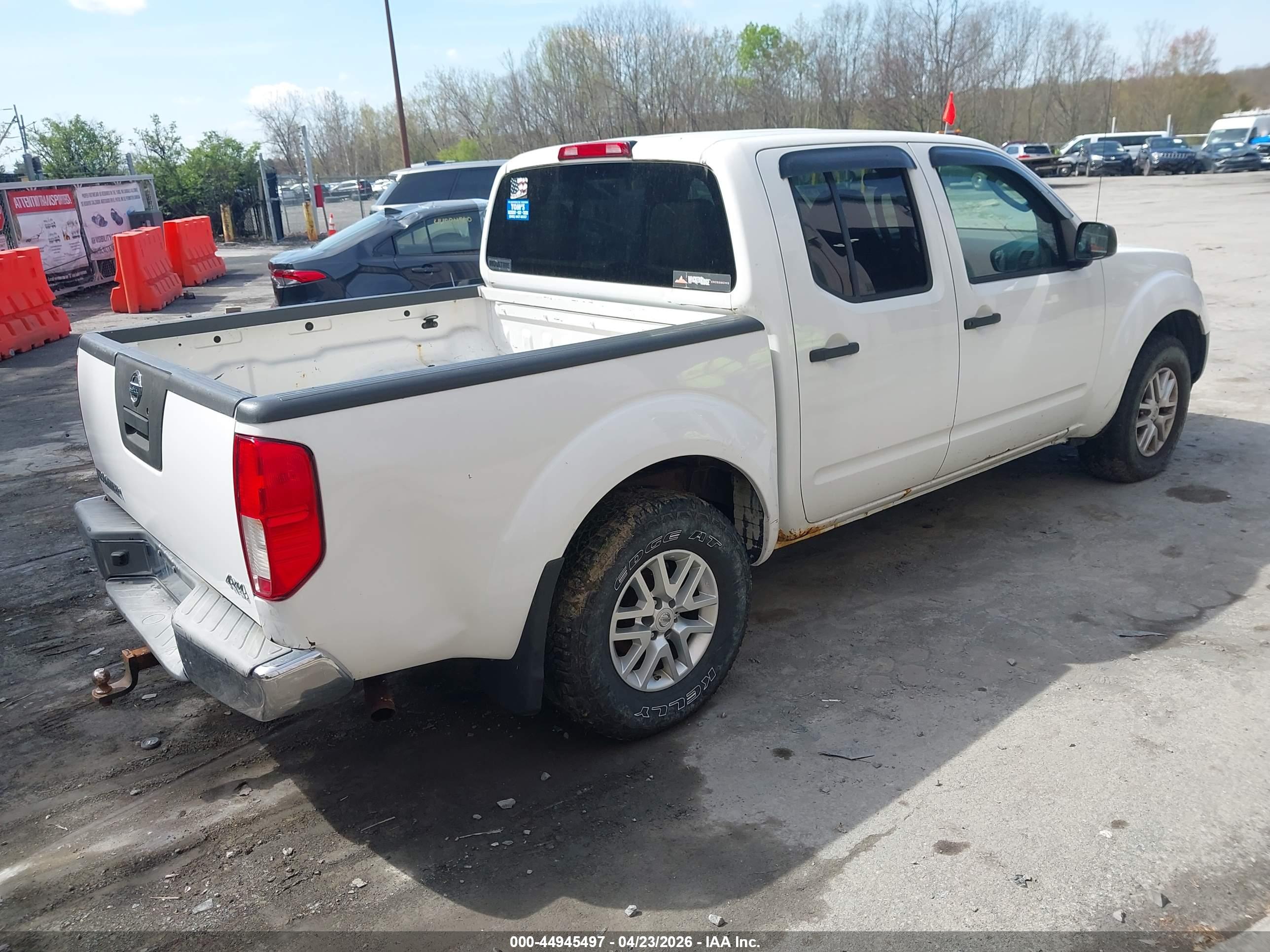 NISSAN FRONTIER image 4