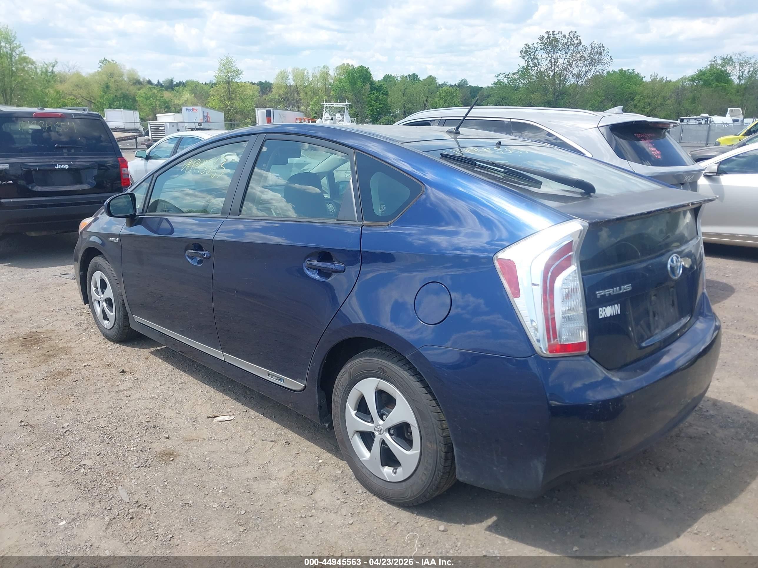 TOYOTA PRIUS image 3