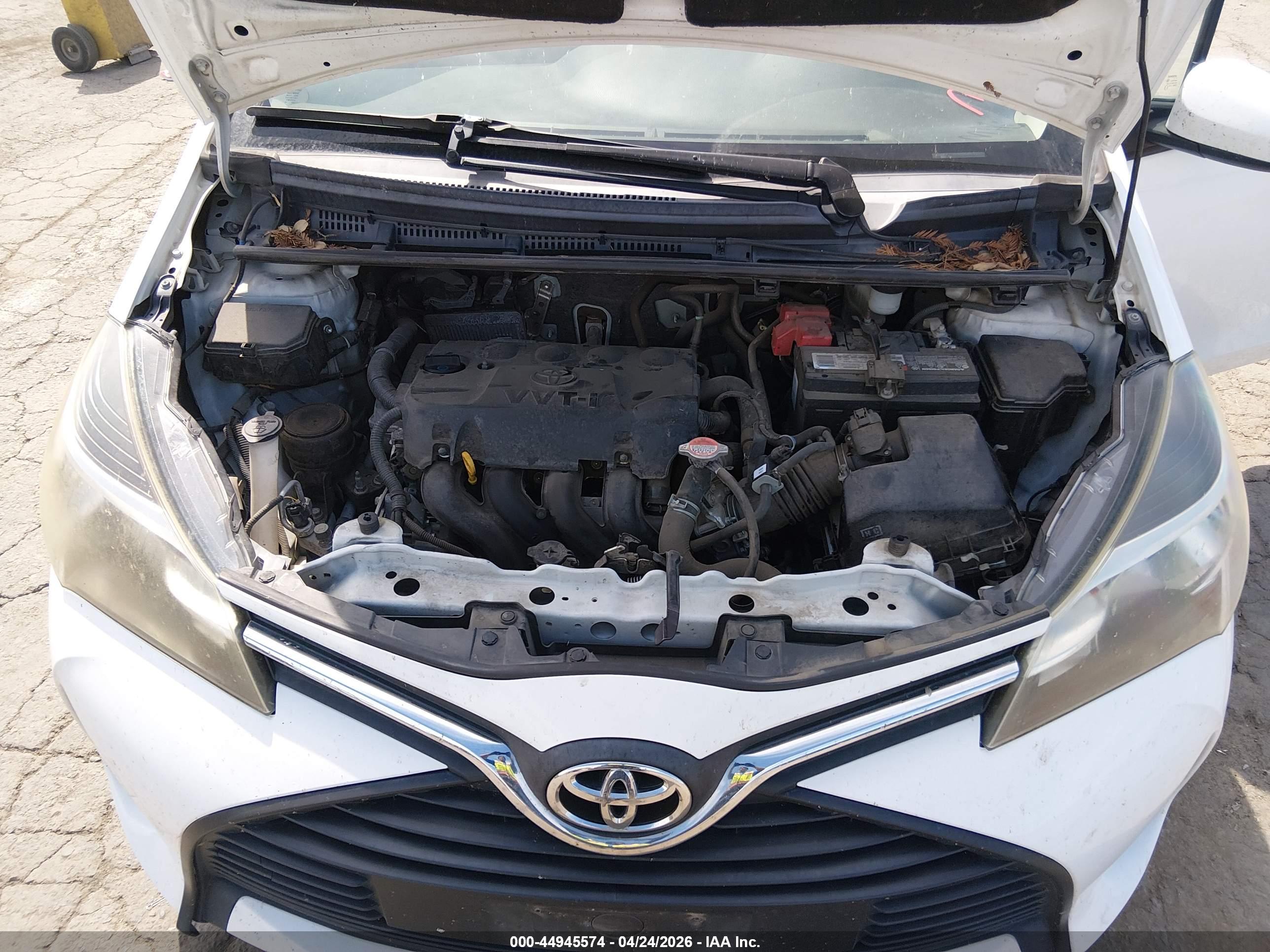 TOYOTA YARIS image 10