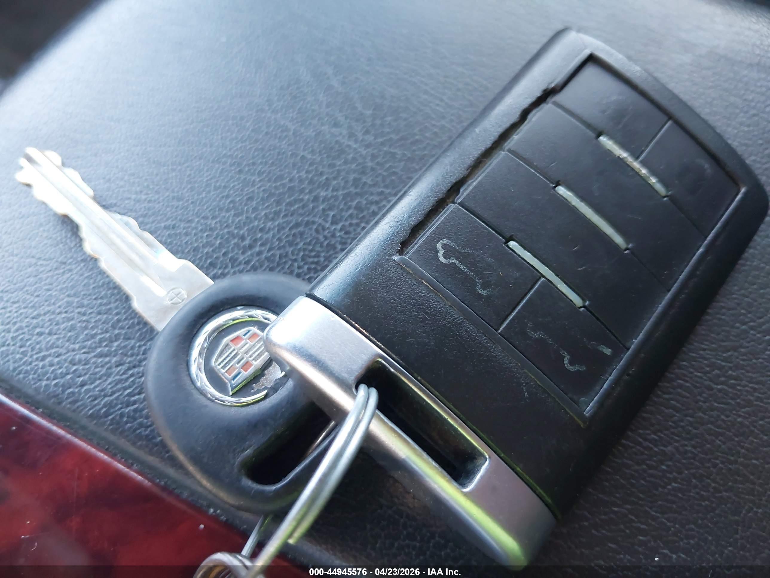 CADILLAC ESCALADE image 11