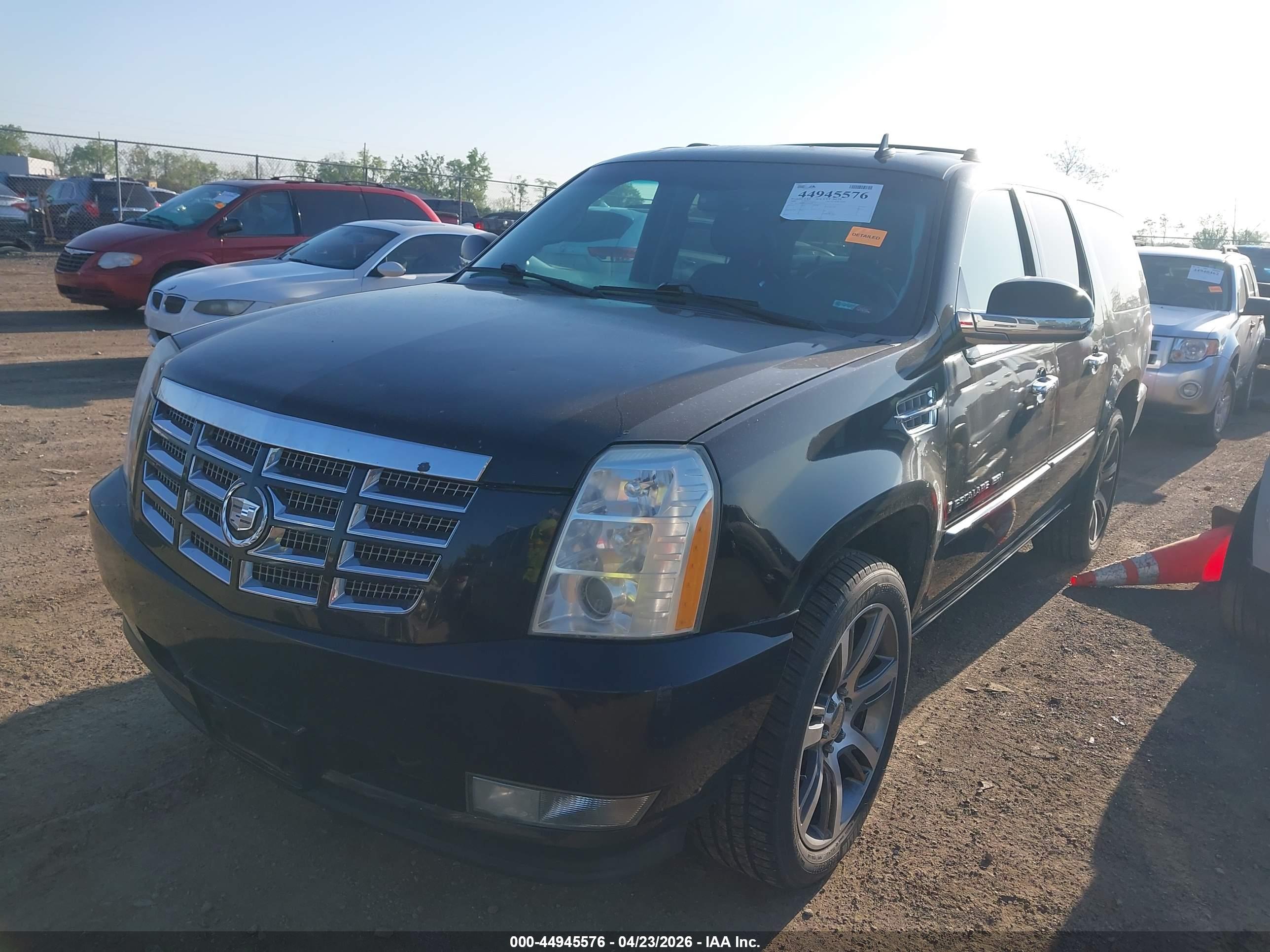 CADILLAC ESCALADE image 2