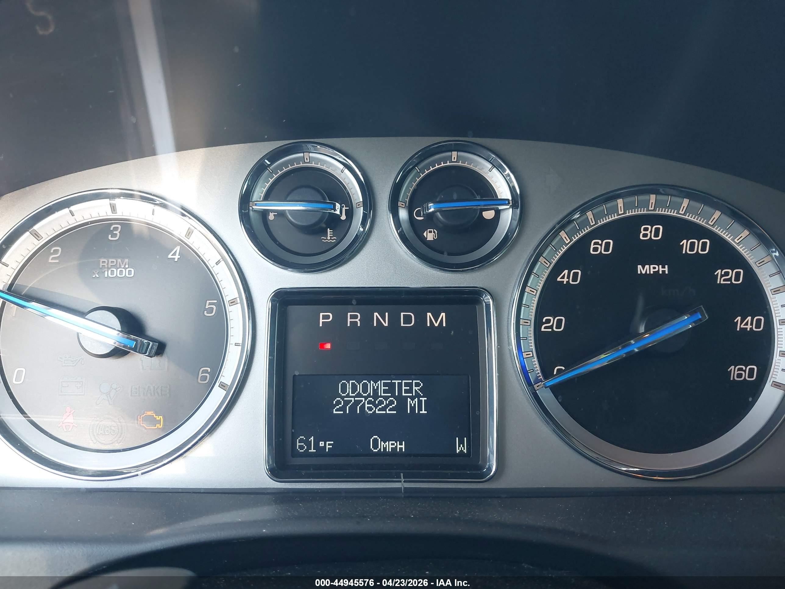 CADILLAC ESCALADE image 7