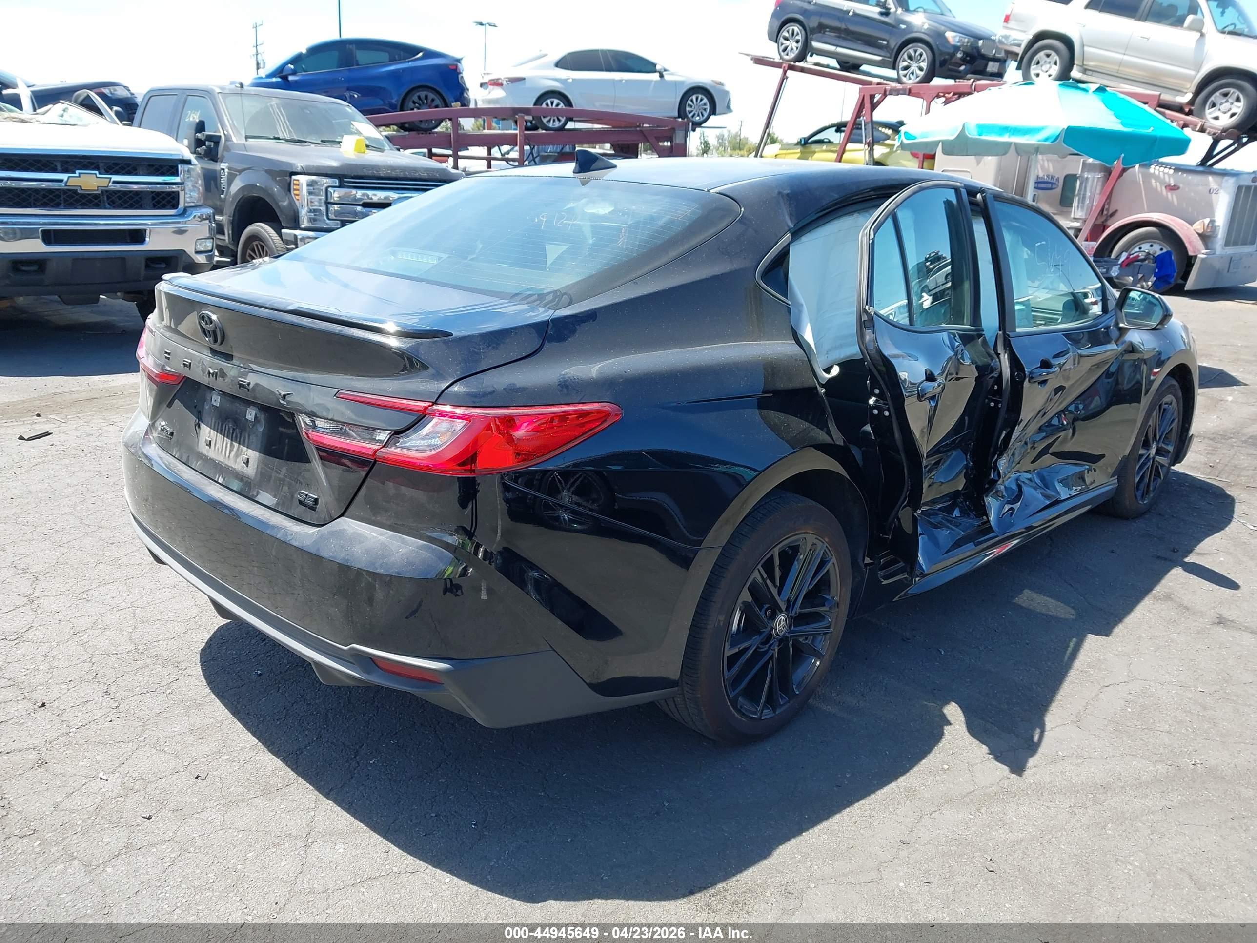 TOYOTA CAMRY image 4
