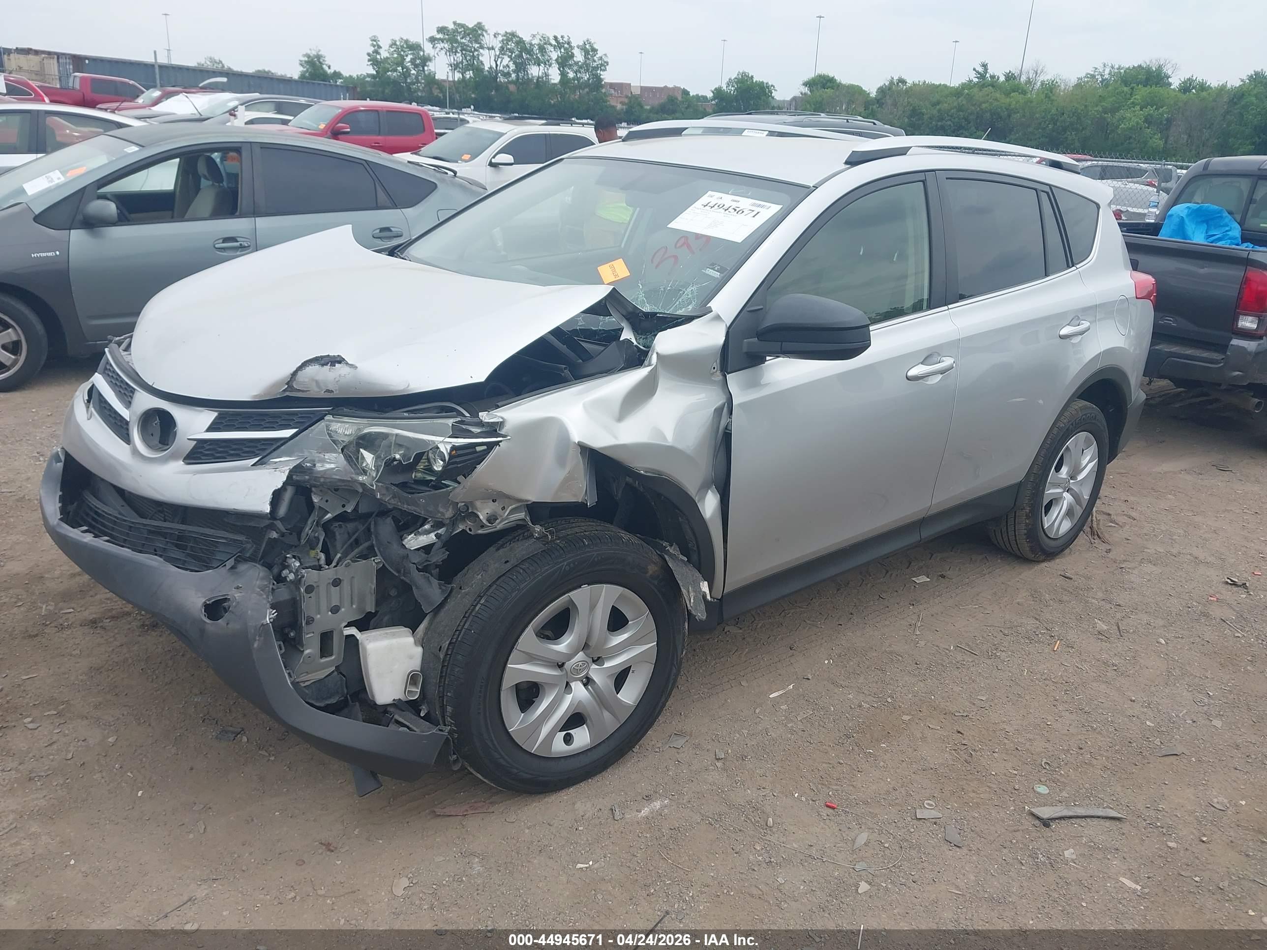 TOYOTA RAV4 image 2