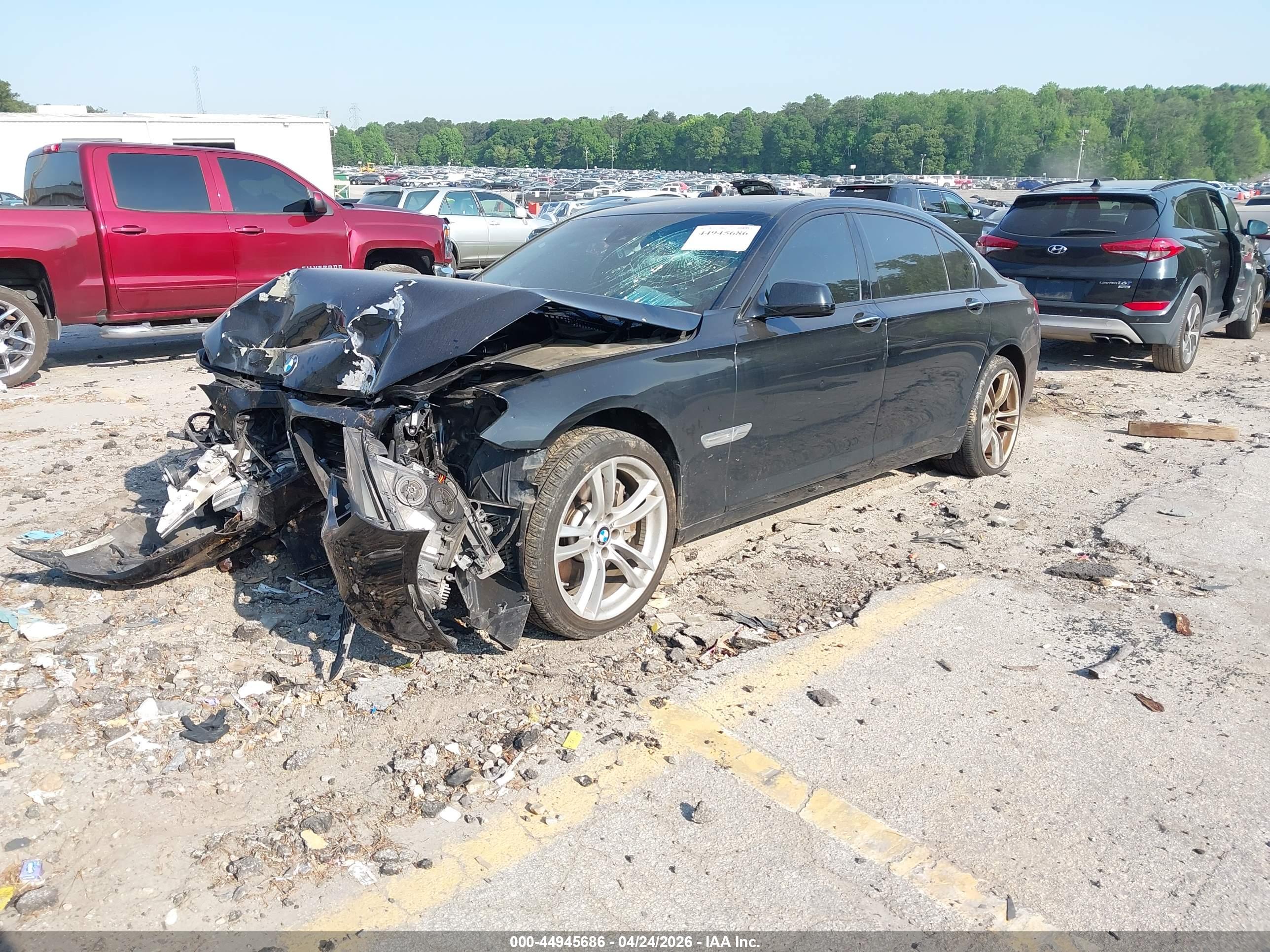 BMW 750LI image 2