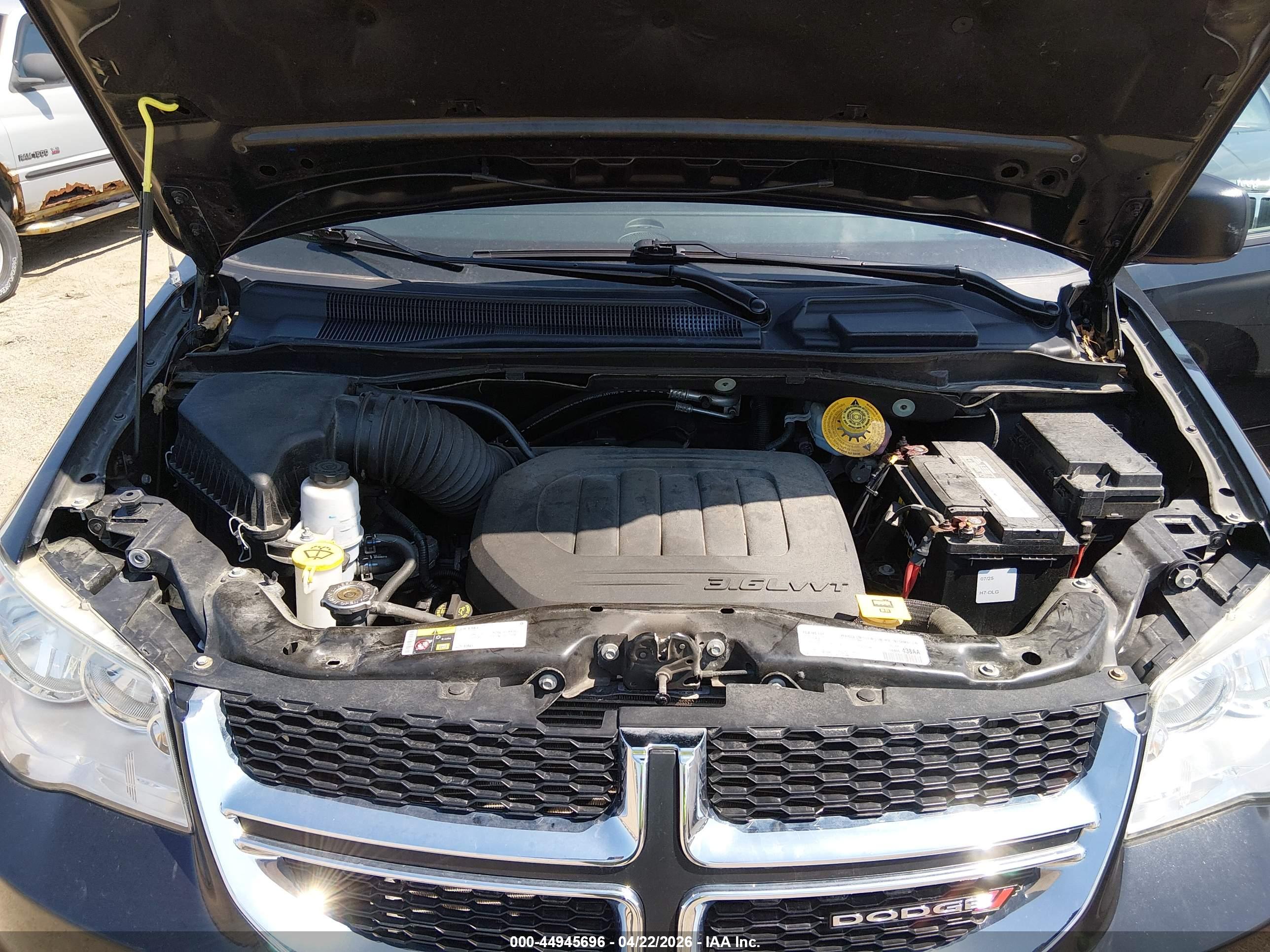 DODGE GRAND image 10