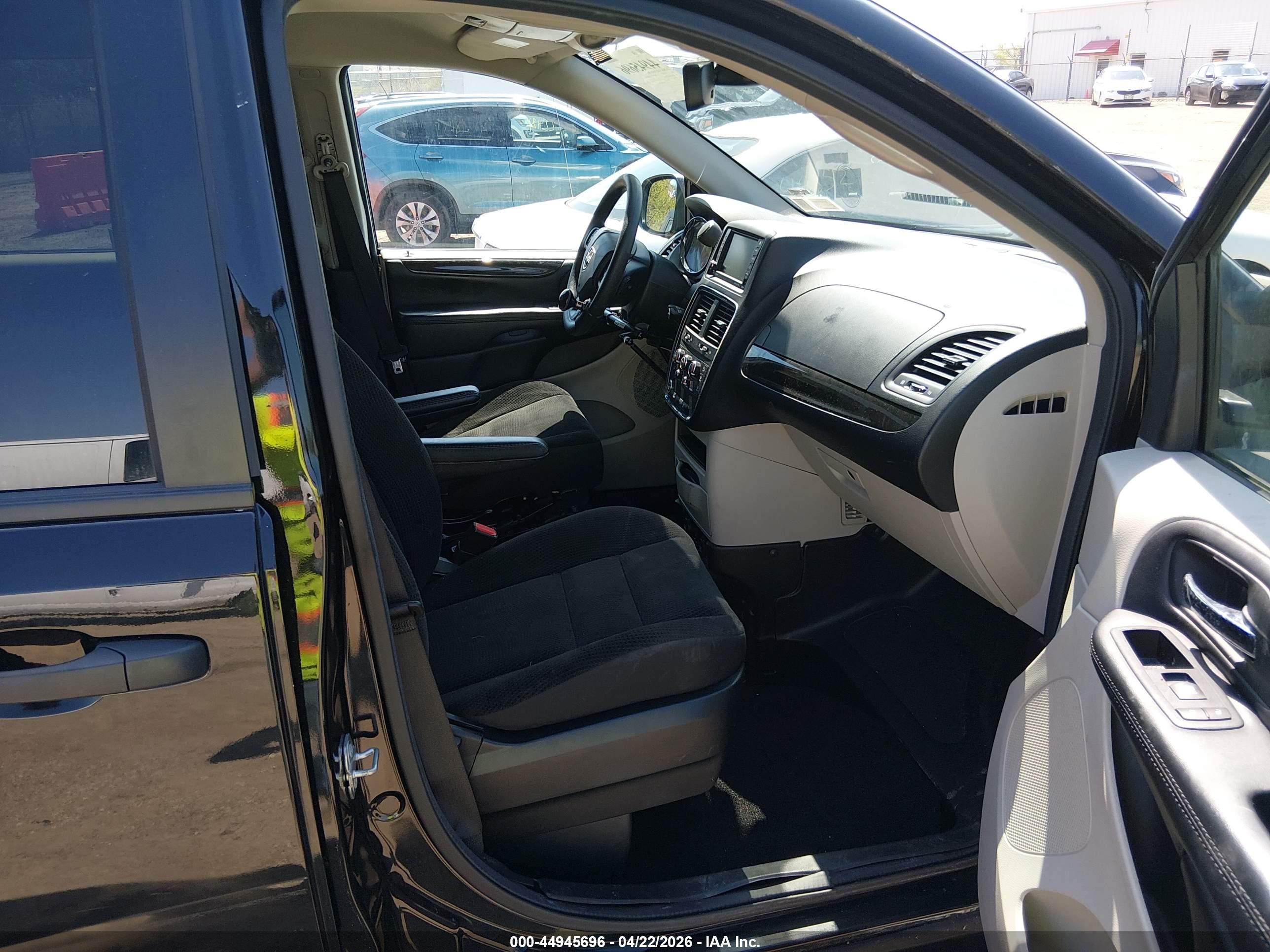 DODGE GRAND image 5