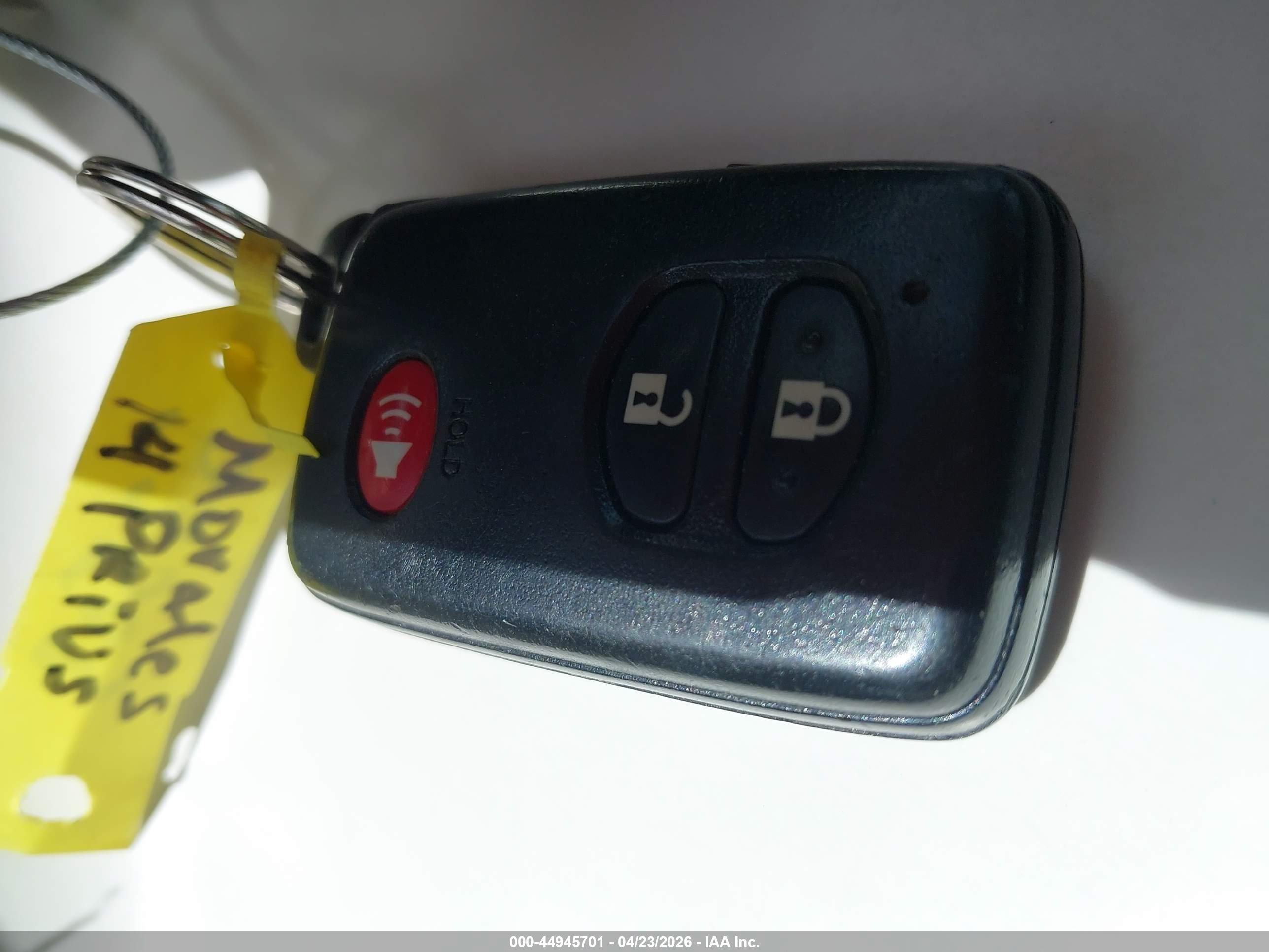 TOYOTA PRIUS image 11
