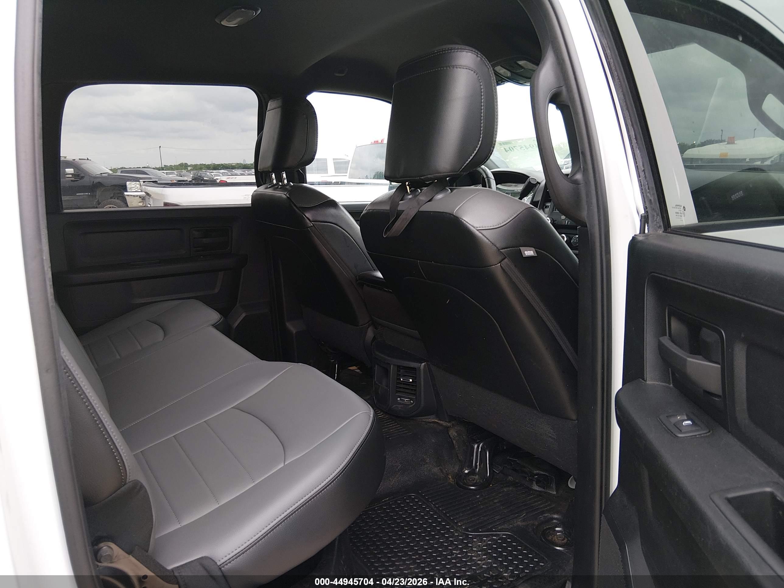 RAM 3500 image 7